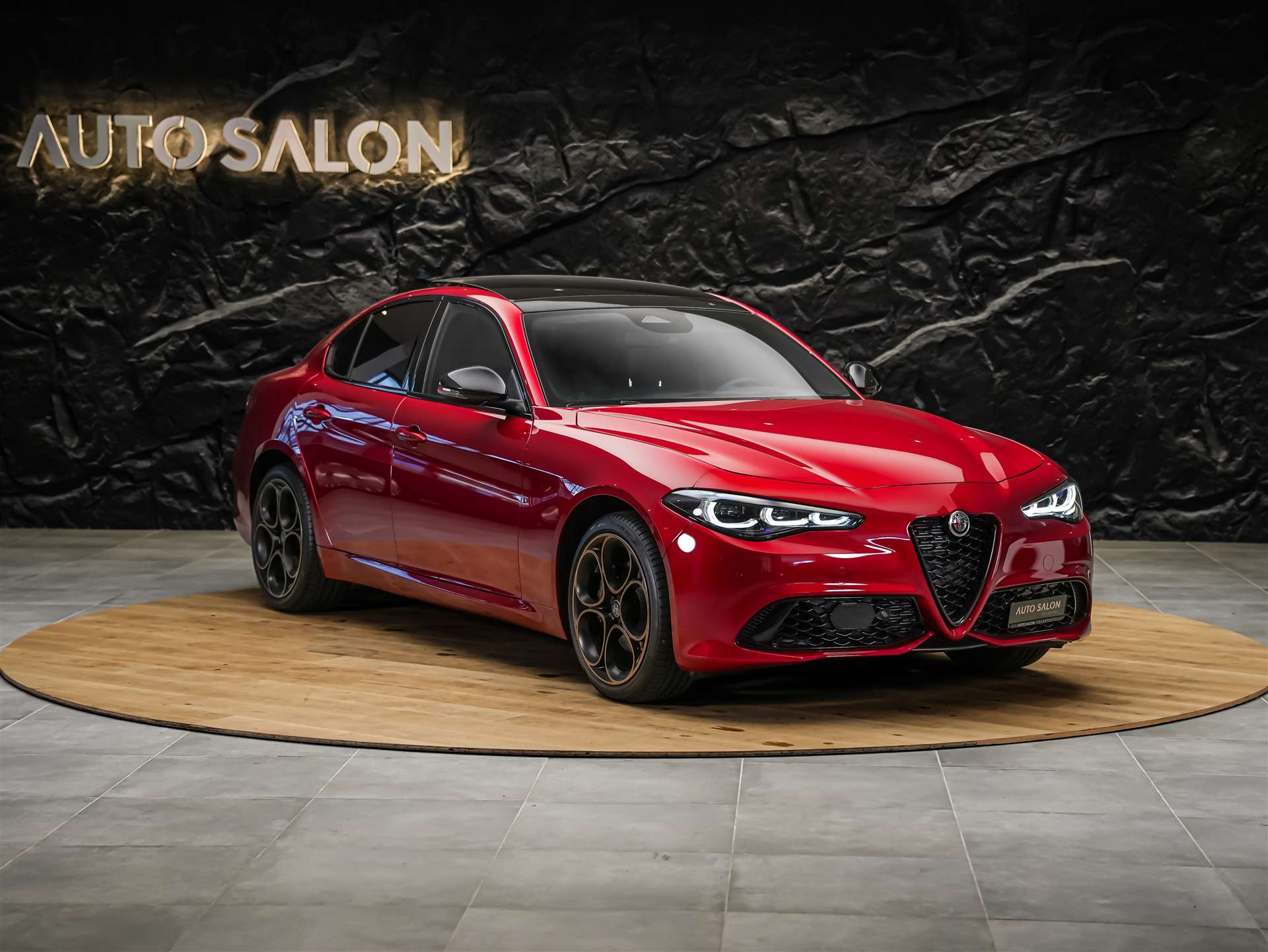 ALFA ROMEO Giulia 2.0 Intensa Q4 AT8 *SOFORT Verfügbar*Werksgarantie*Panorama*Harman/Kardon*-image-6