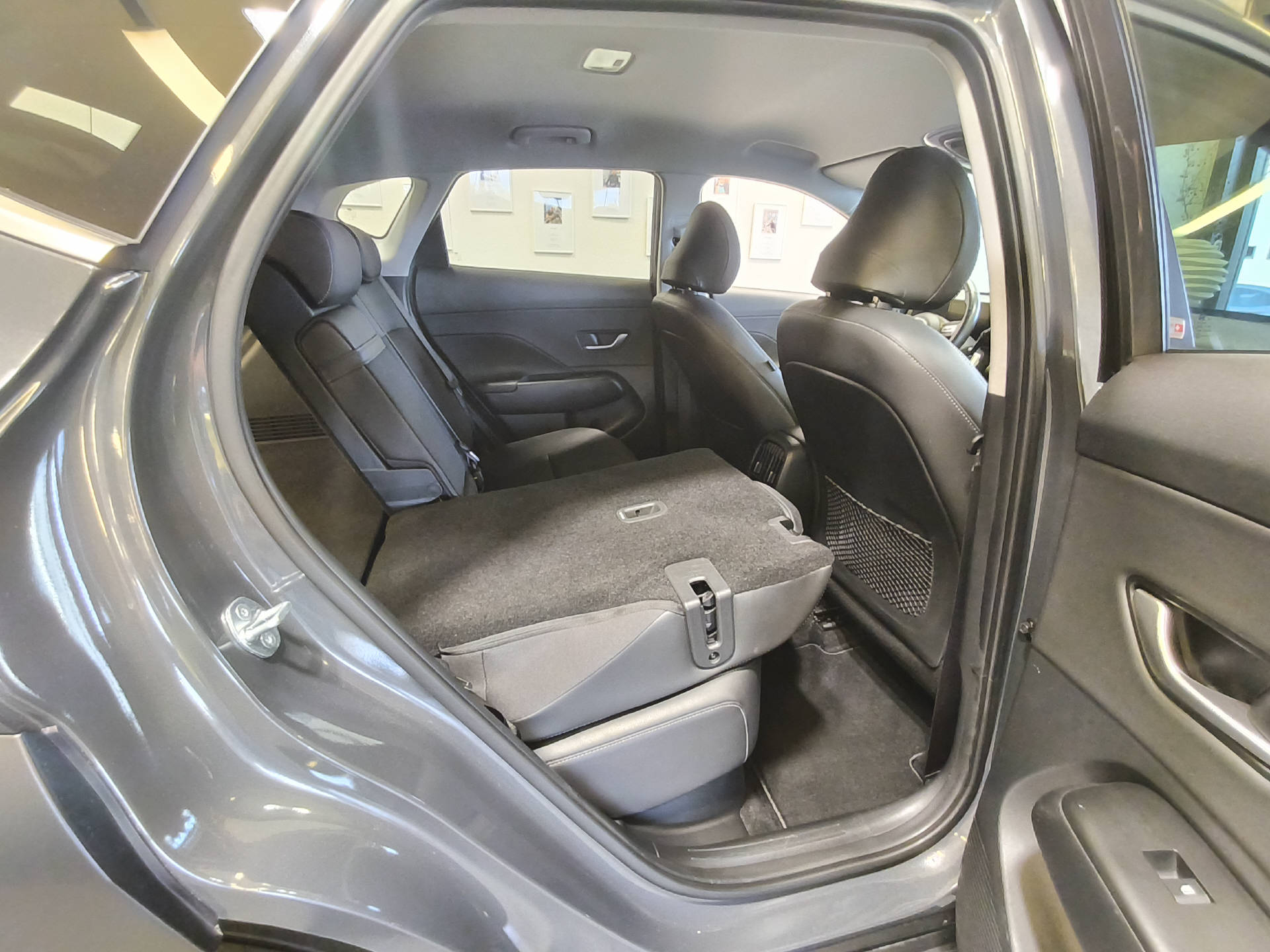 HYUNDAI Kona 1.6 GDi Hybrid Amplia-image-14