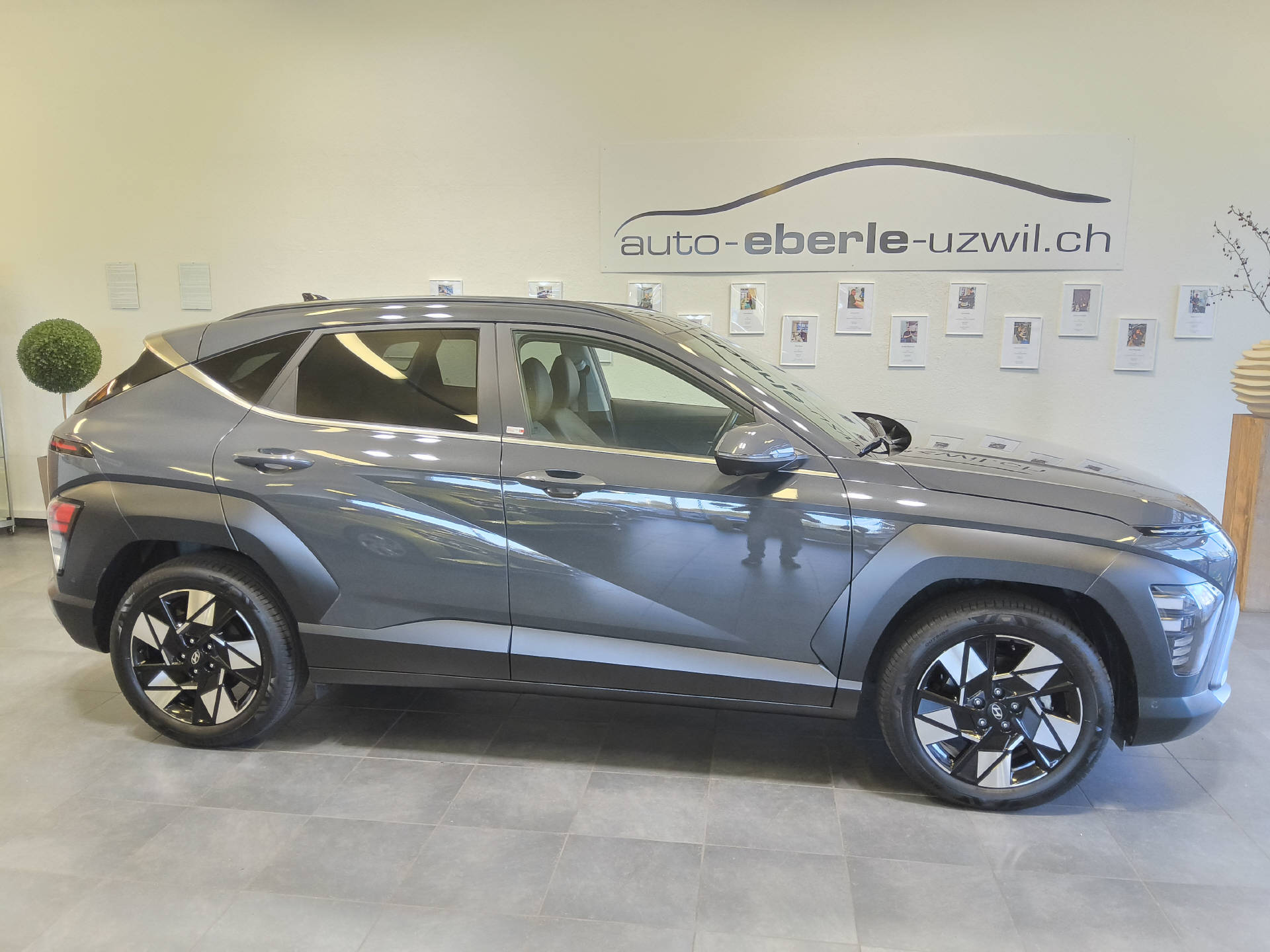 HYUNDAI Kona 1.6 GDi Hybrid Amplia-image-0