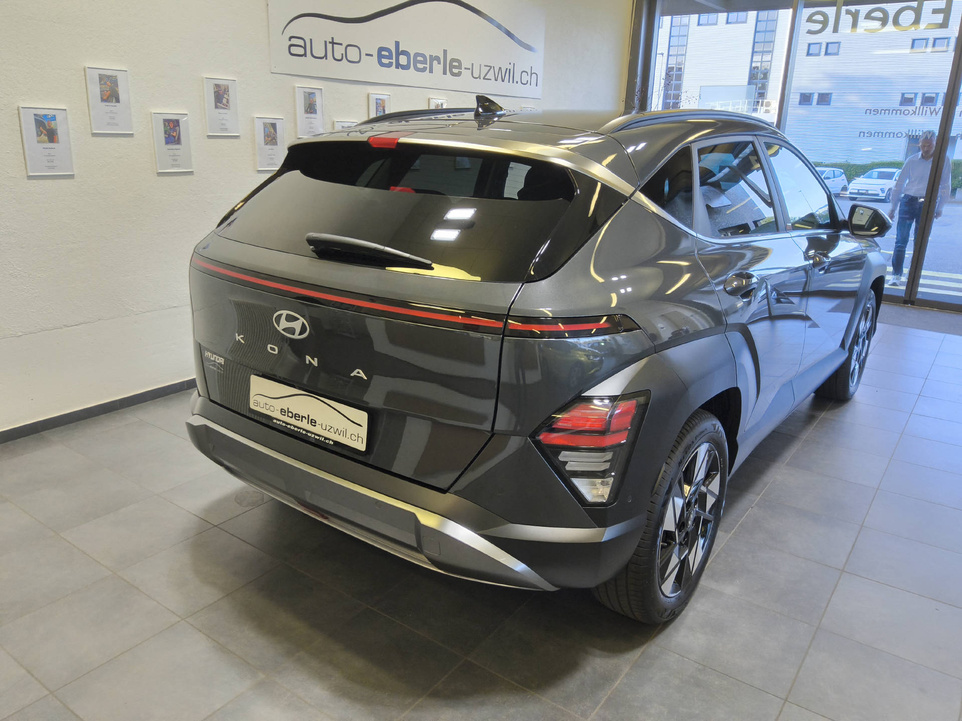 HYUNDAI Kona 1.6 GDi Hybrid Amplia-image-5