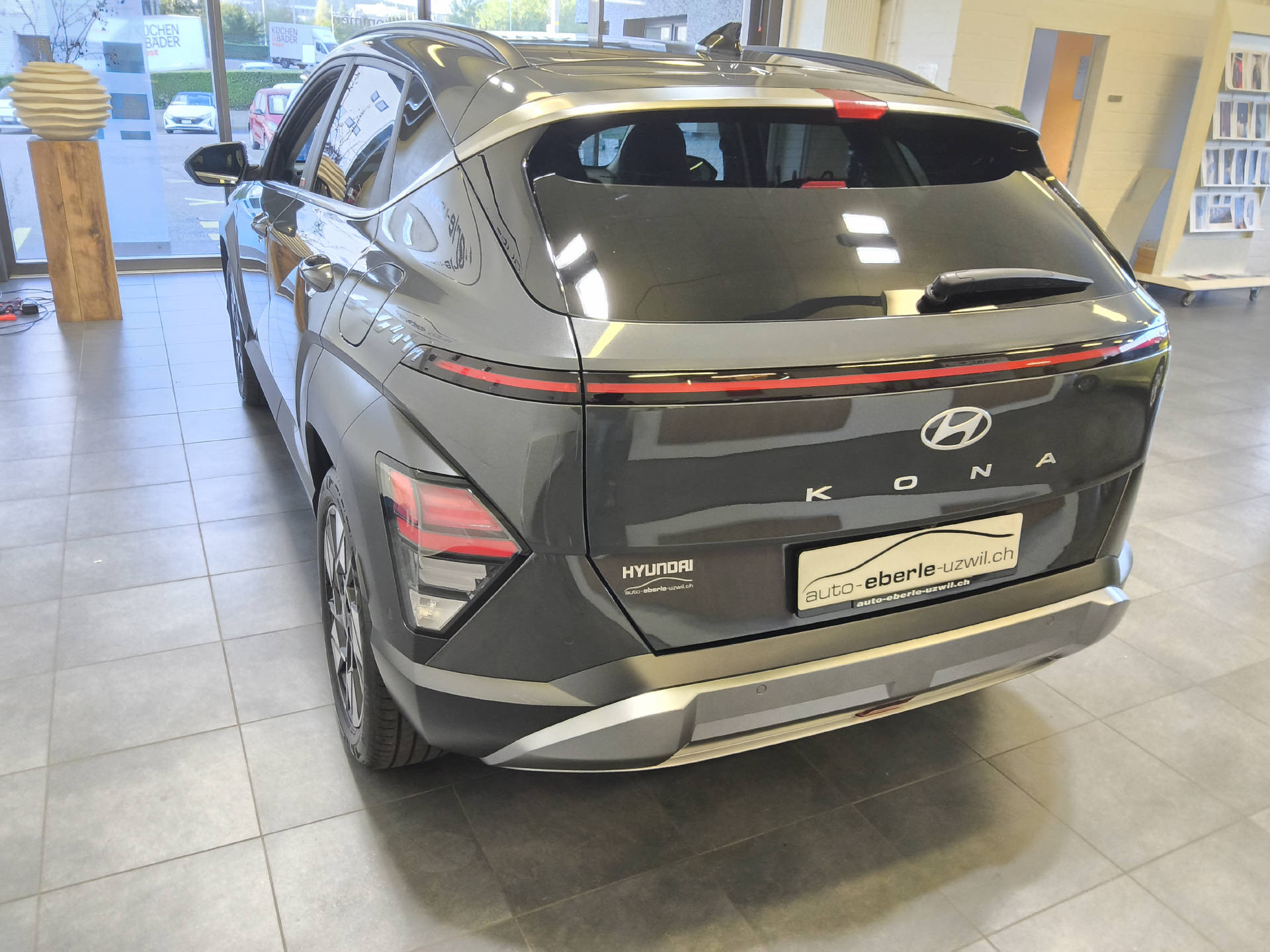 HYUNDAI Kona 1.6 GDi Hybrid Amplia-image-4