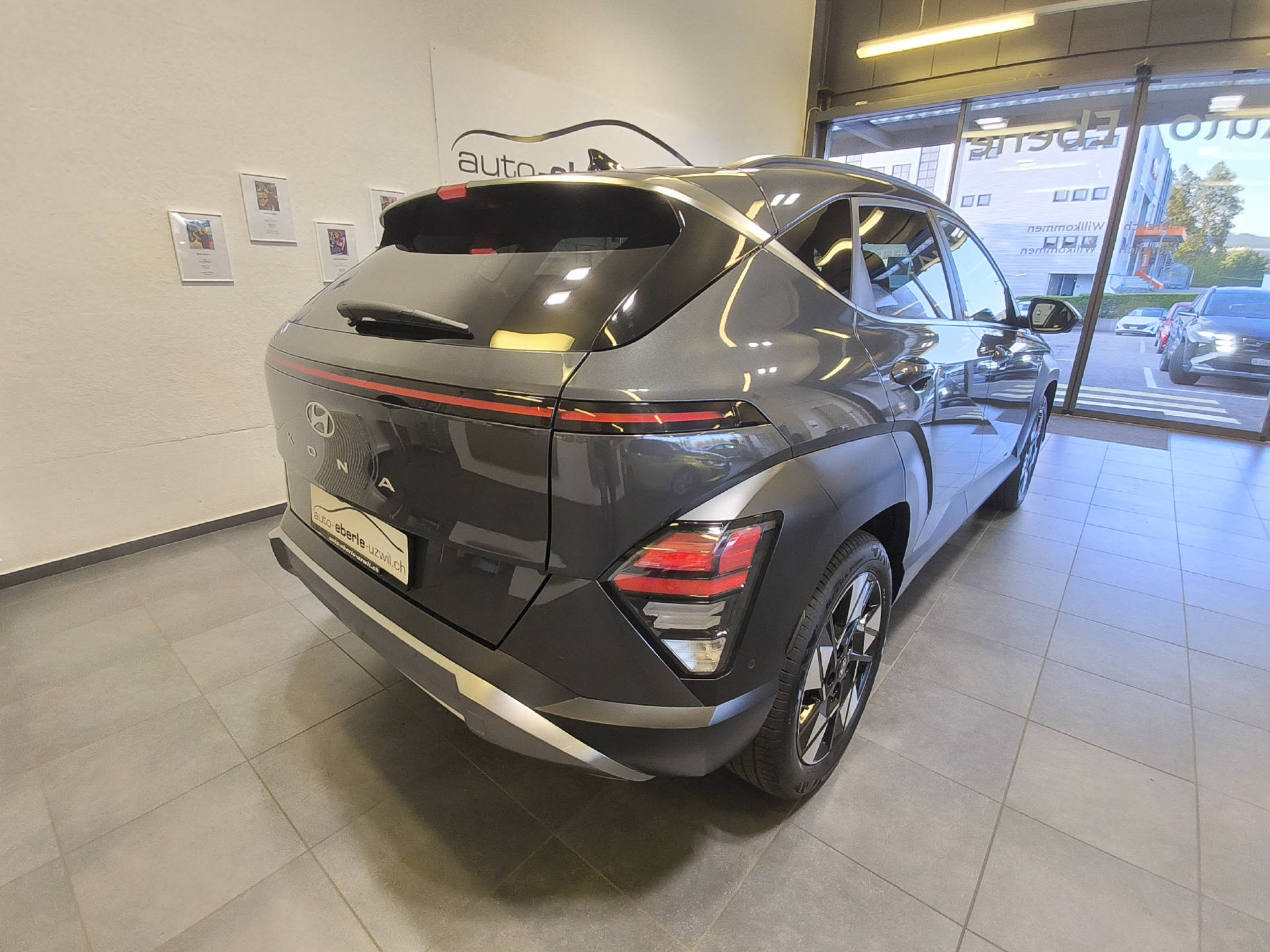 HYUNDAI Kona 1.6 GDi Hybrid Amplia-image-9