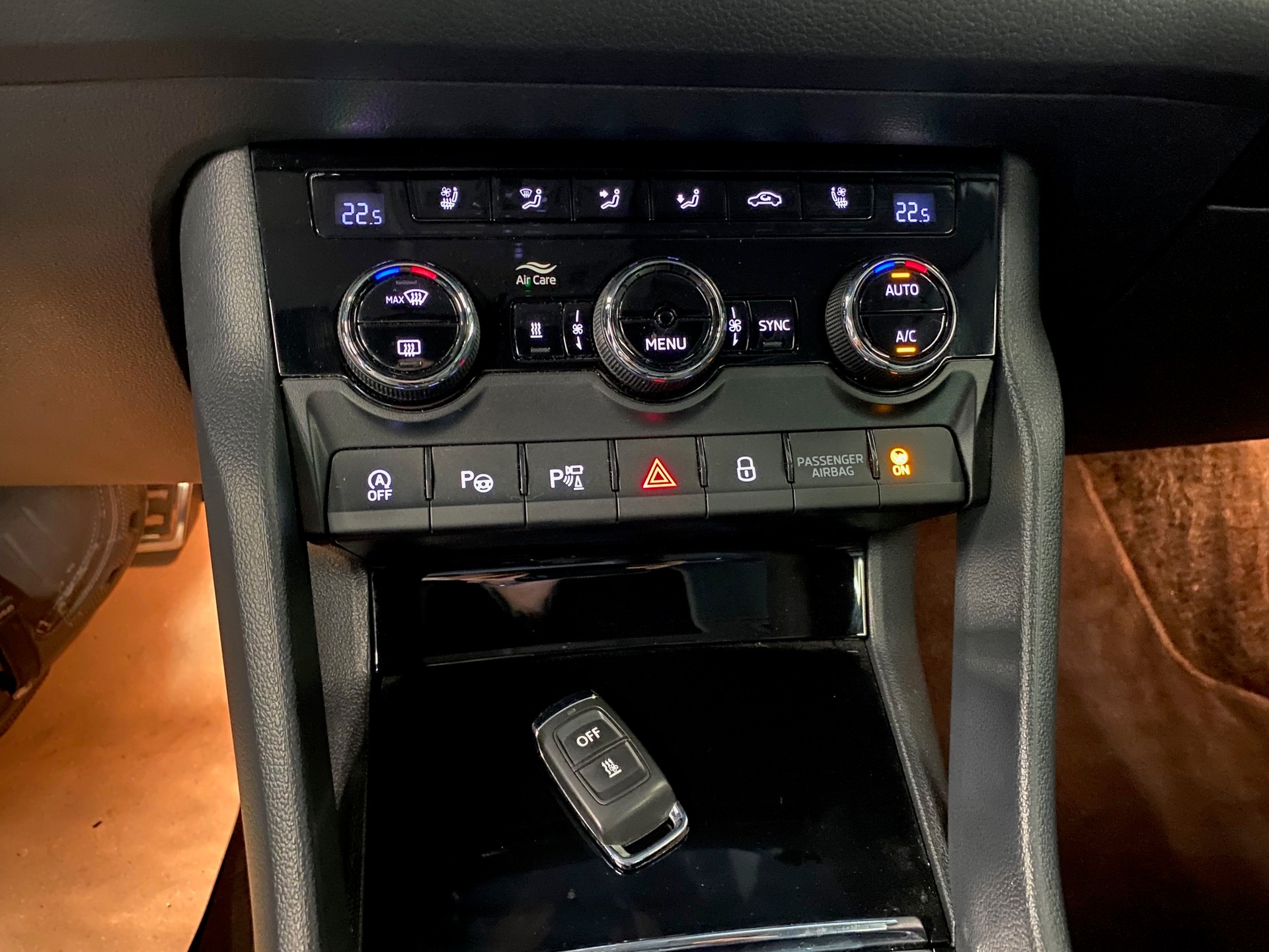 SKODA Kodiaq 2.0 TSI Style DSG 4x4 Gepflegtes CH-Fahrzeug mit Top Ausstattung inkl. STANDHEIZUNG, 8x Aluräder-image-7