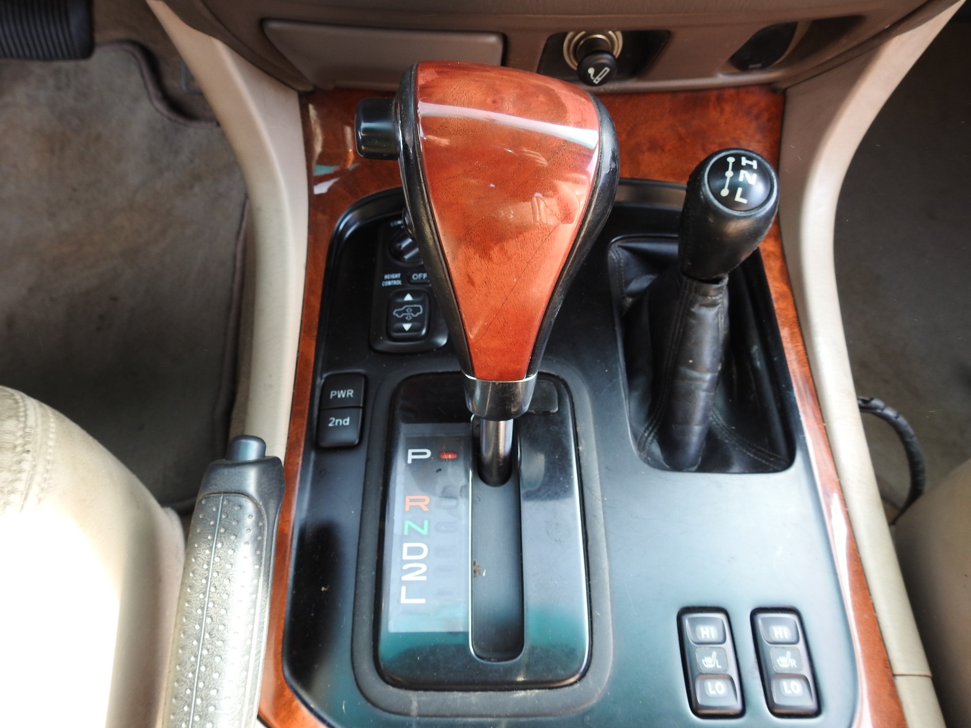 TOYOTA Land Cruiser 500 4.2 TD-image-23