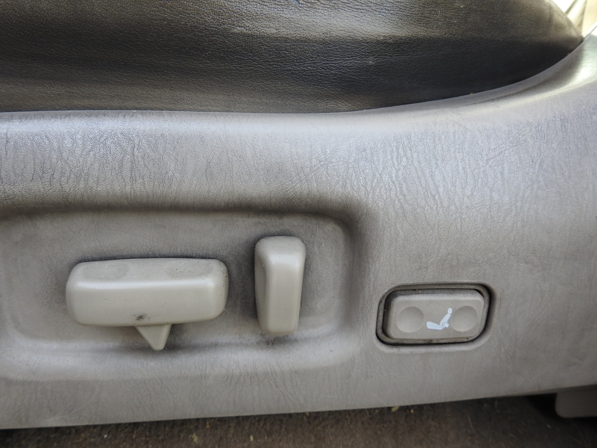 TOYOTA Land Cruiser 500 4.2 TD-image-21