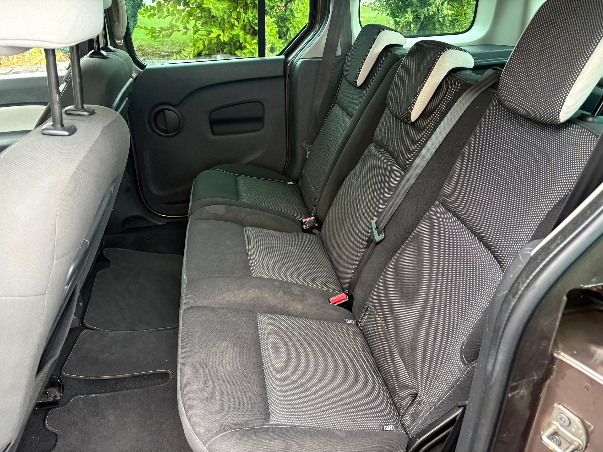 RENAULT Kangoo 1.6 16V Dynamique Automatic-image-8