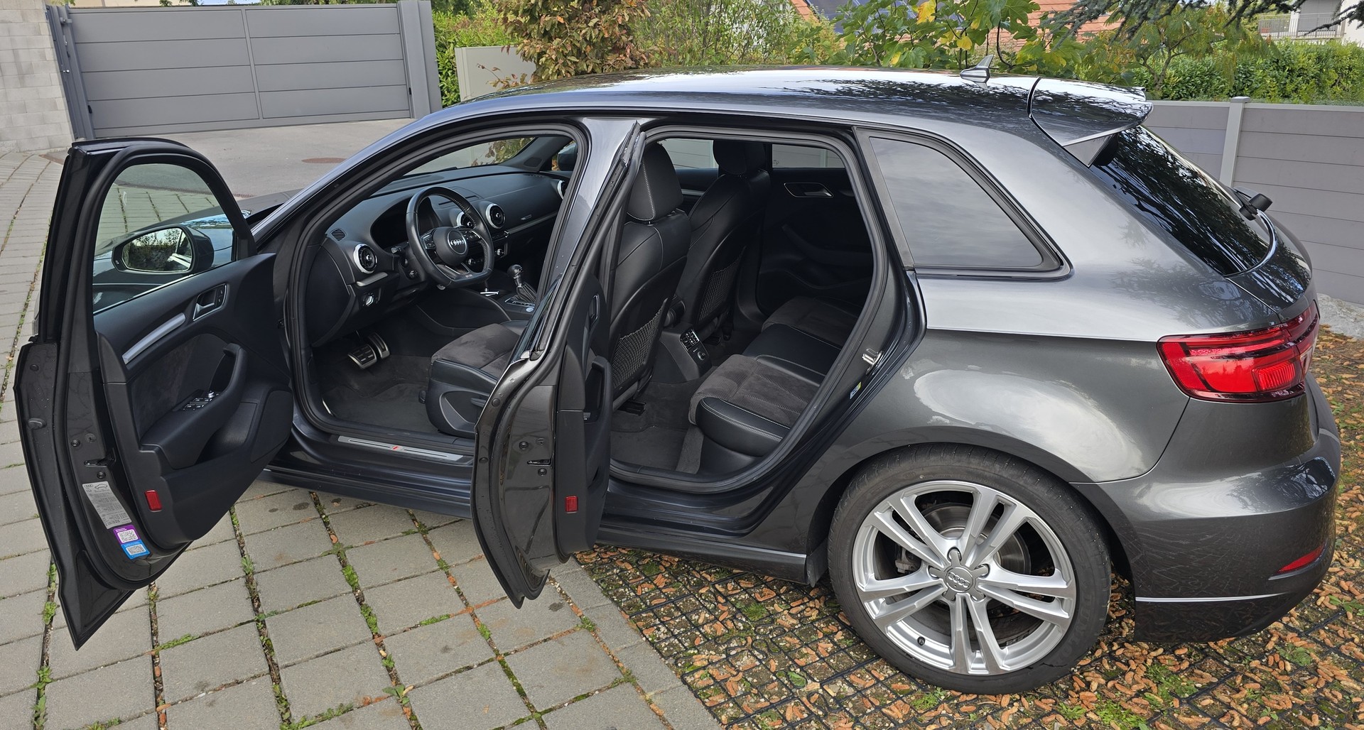 AUDI 1.5 T FSI Sport S-Tronic-image-2