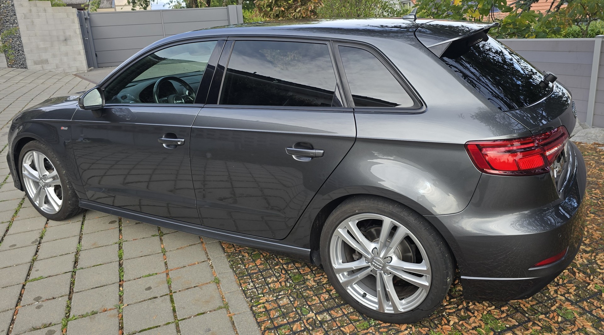 AUDI 1.5 T FSI Sport S-Tronic-image-1