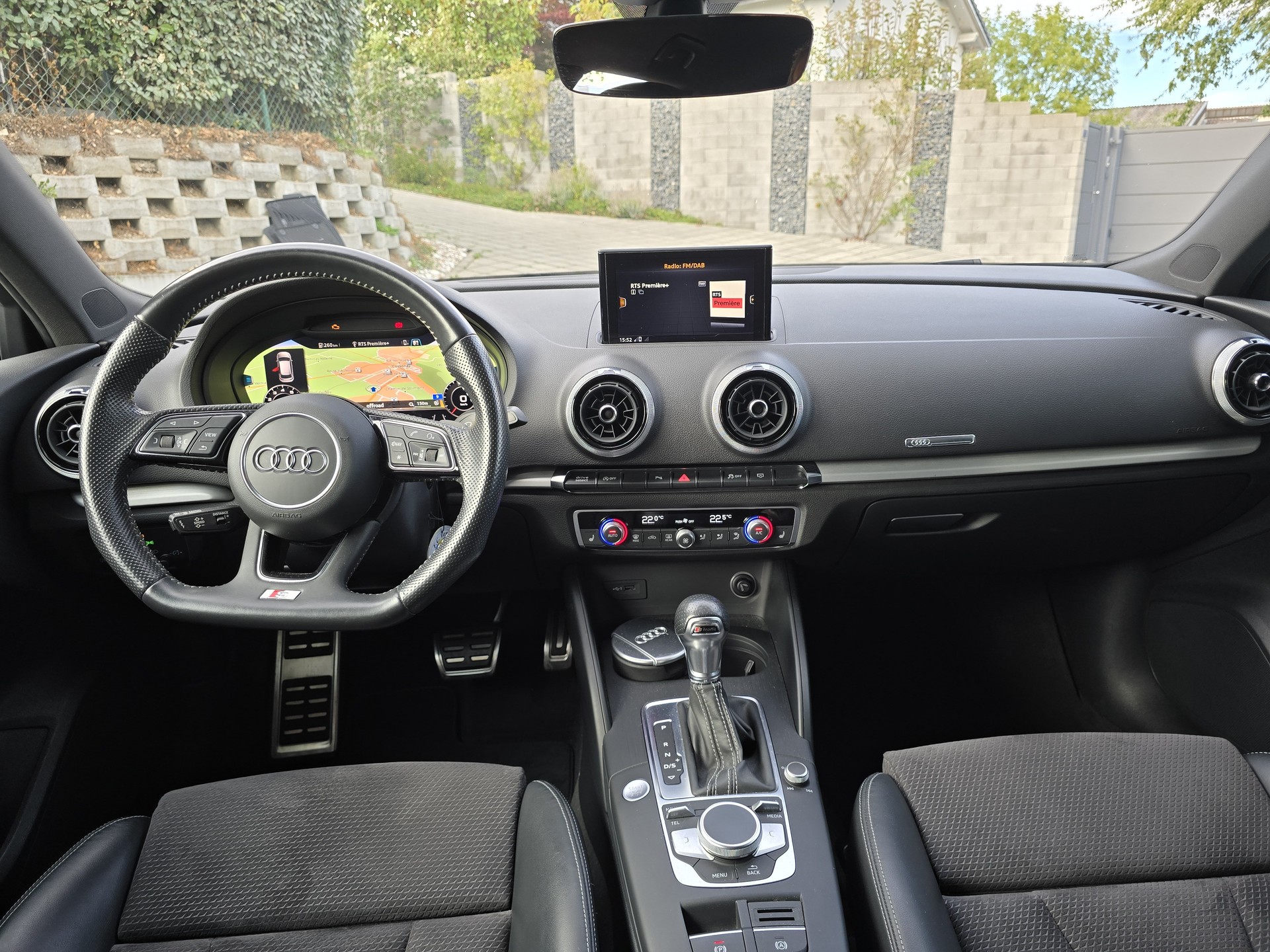 AUDI 1.5 T FSI Sport S-Tronic-image-4
