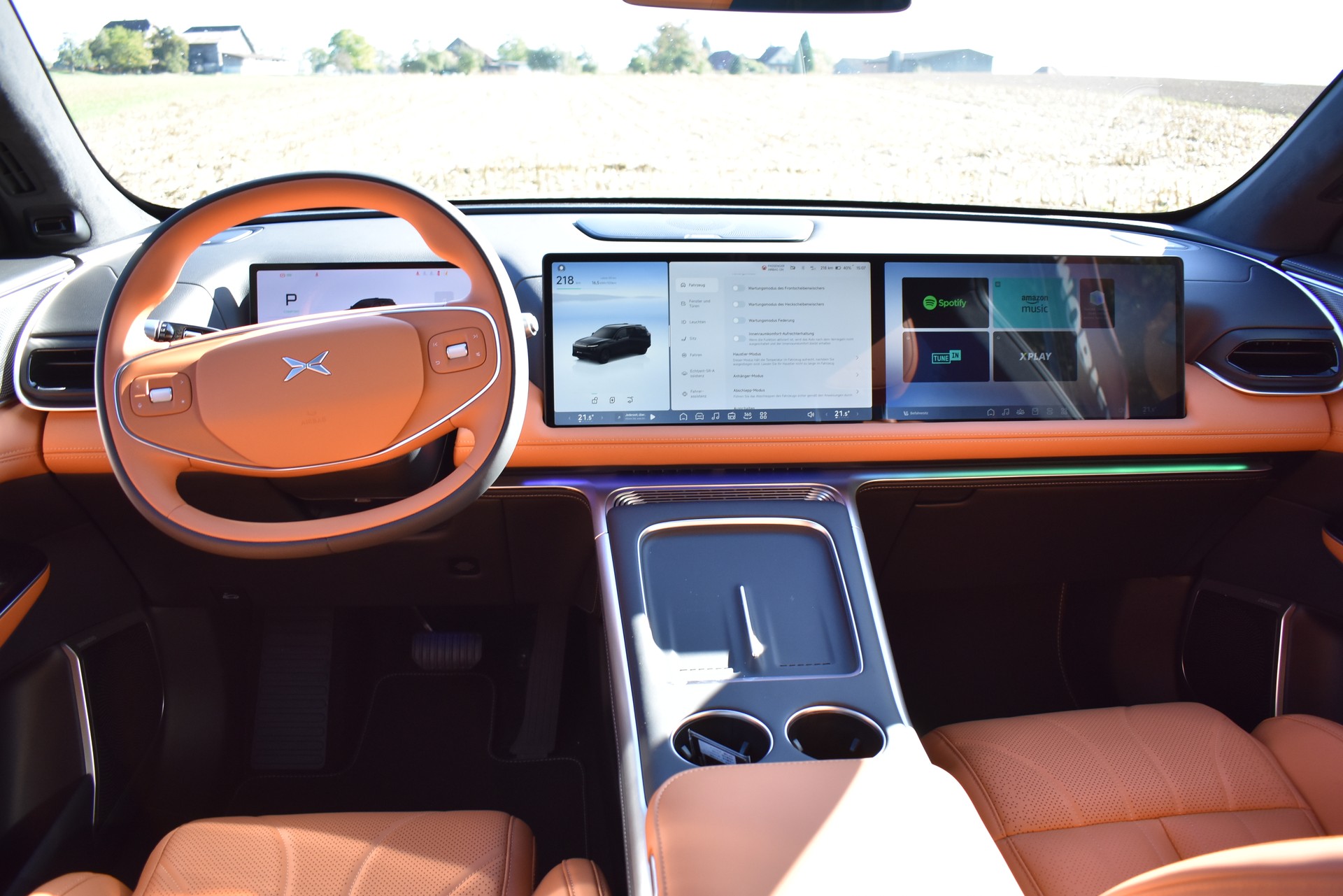 XPENG G9 93kWh Performance AWD mit Anhängerkupplung-image-10