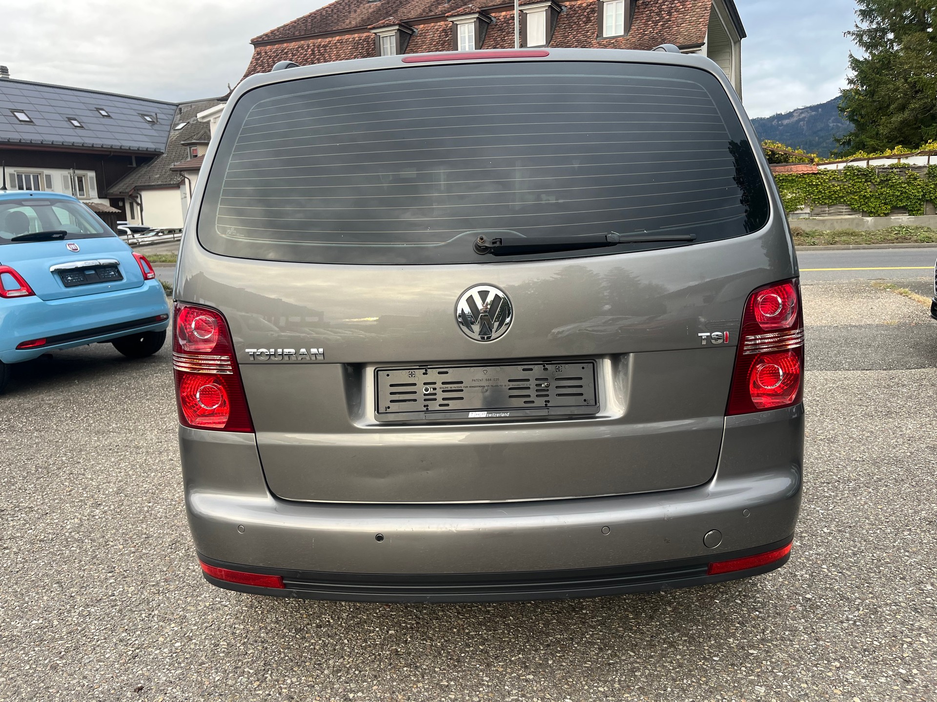 VW Touran 1.4 TSI Highline-image-4
