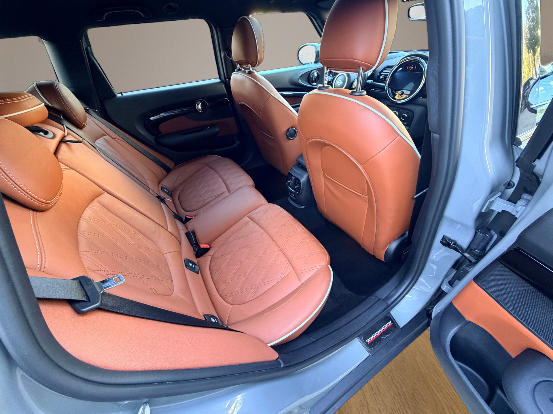 MINI Clubman Cooper John Cooper Works ALL4 Steptronic-image-11