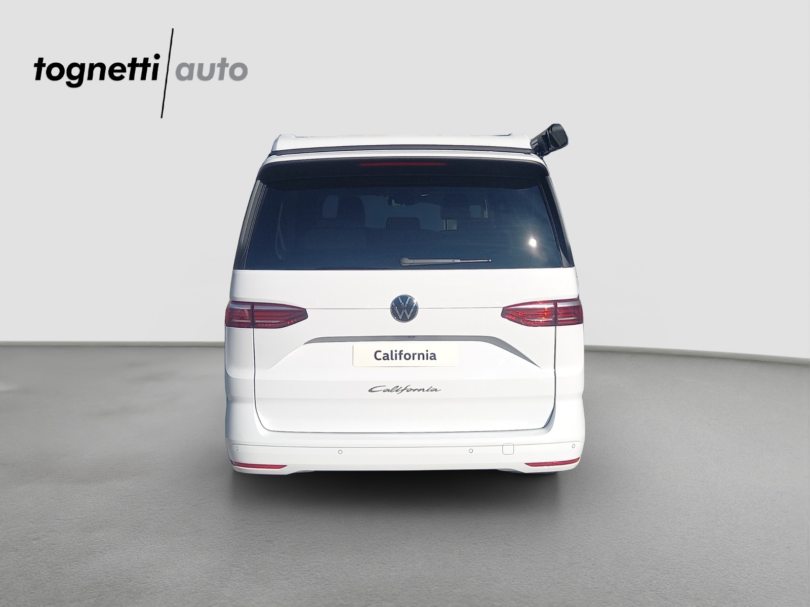 VW California 2.0 TDI Beach Tour Liberty-image-5