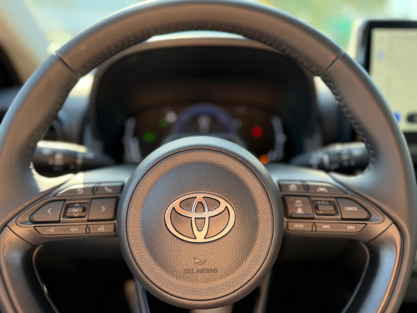 TOYOTA Yaris 1.5 Trend e-CVT-image-17