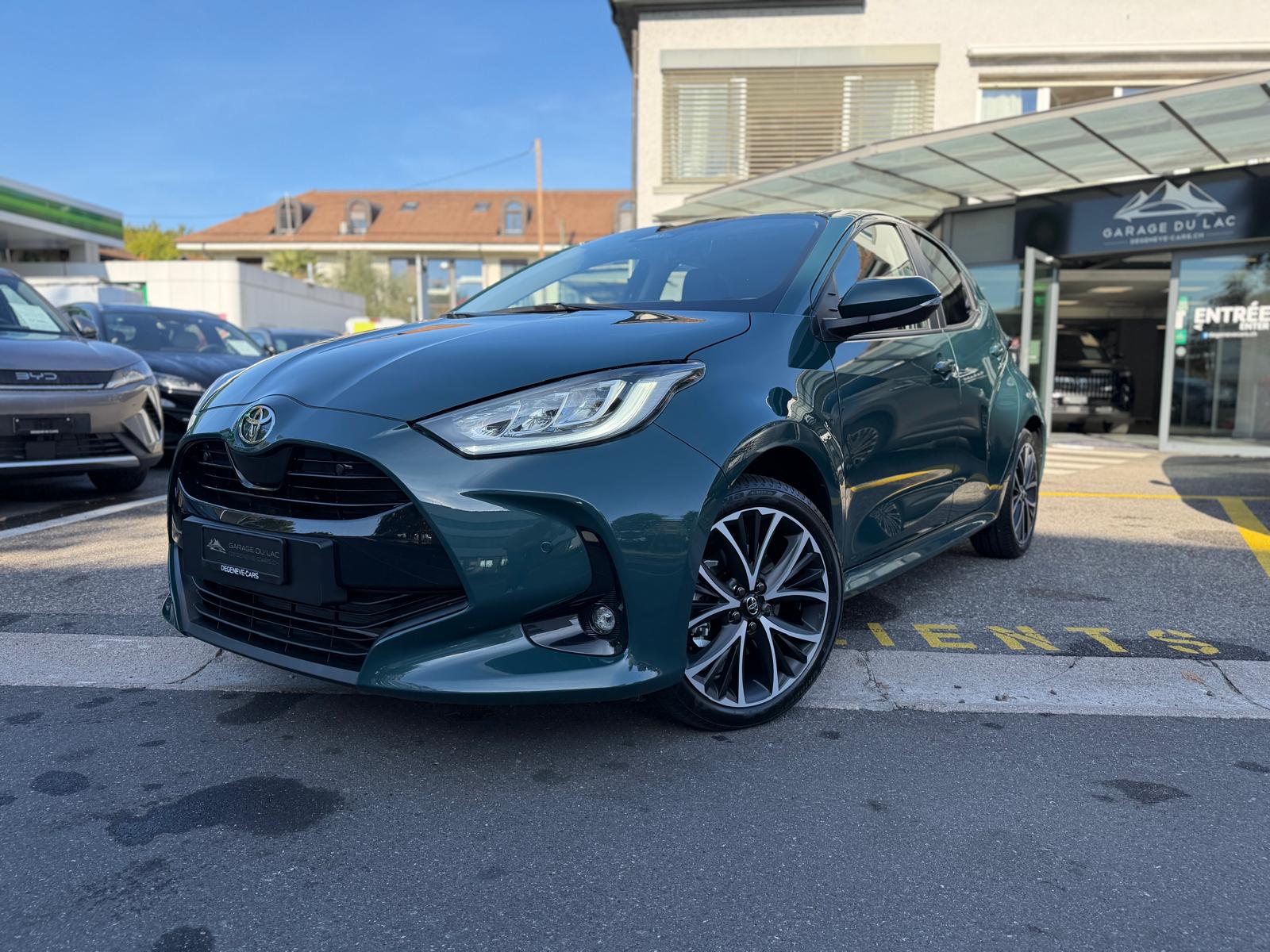 TOYOTA Yaris 1.5 Trend e-CVT-showroom-element-1