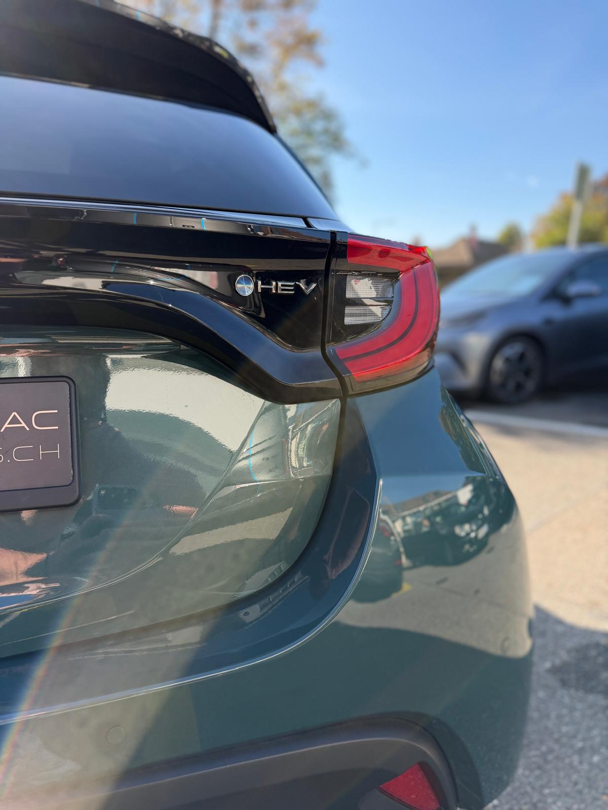 TOYOTA Yaris 1.5 Trend e-CVT-image-5