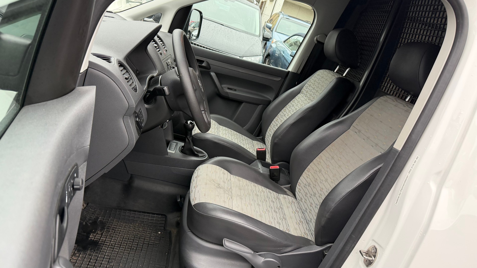 VW Caddy 1.2 TSI-image-8