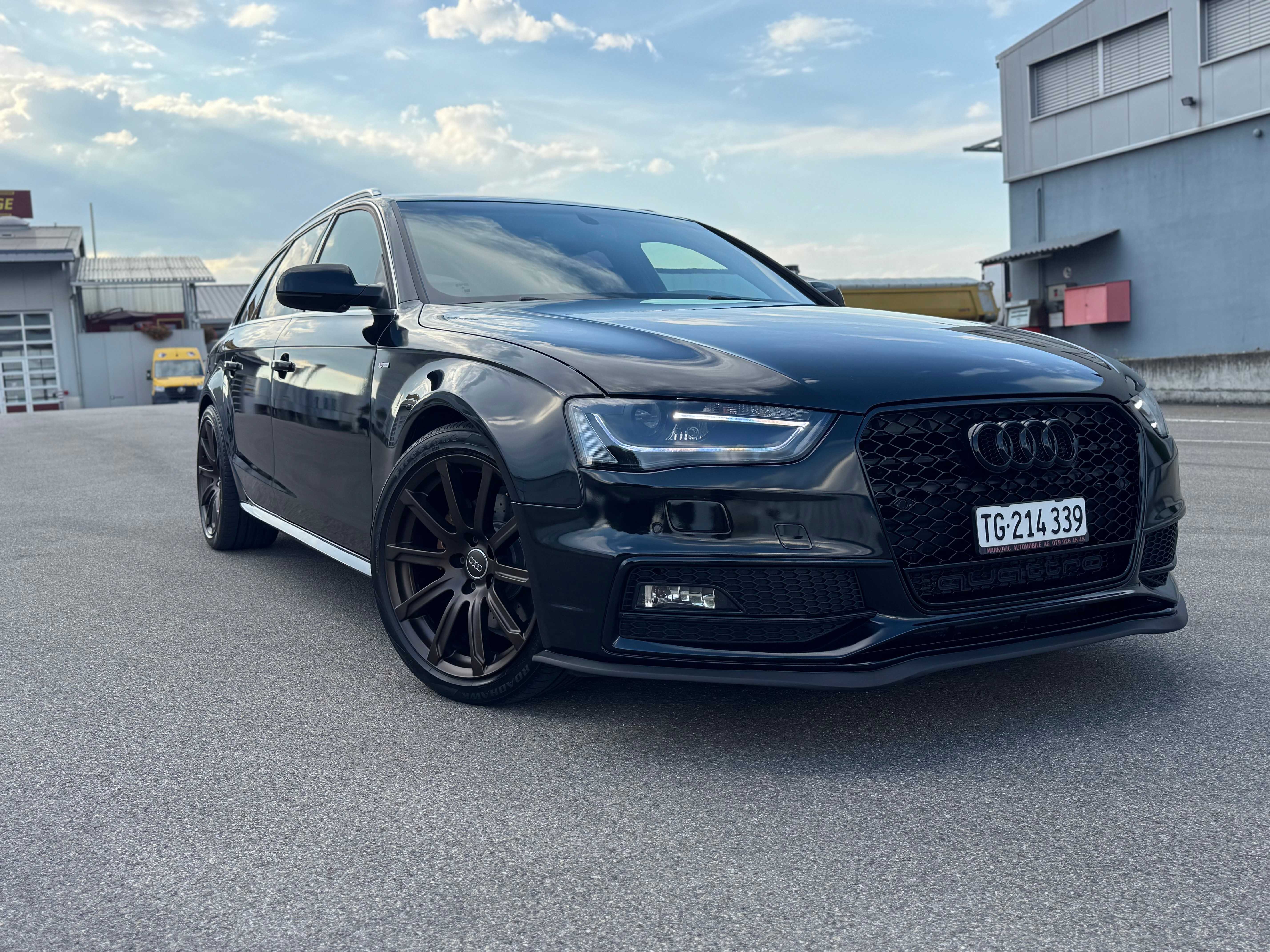 Car photo