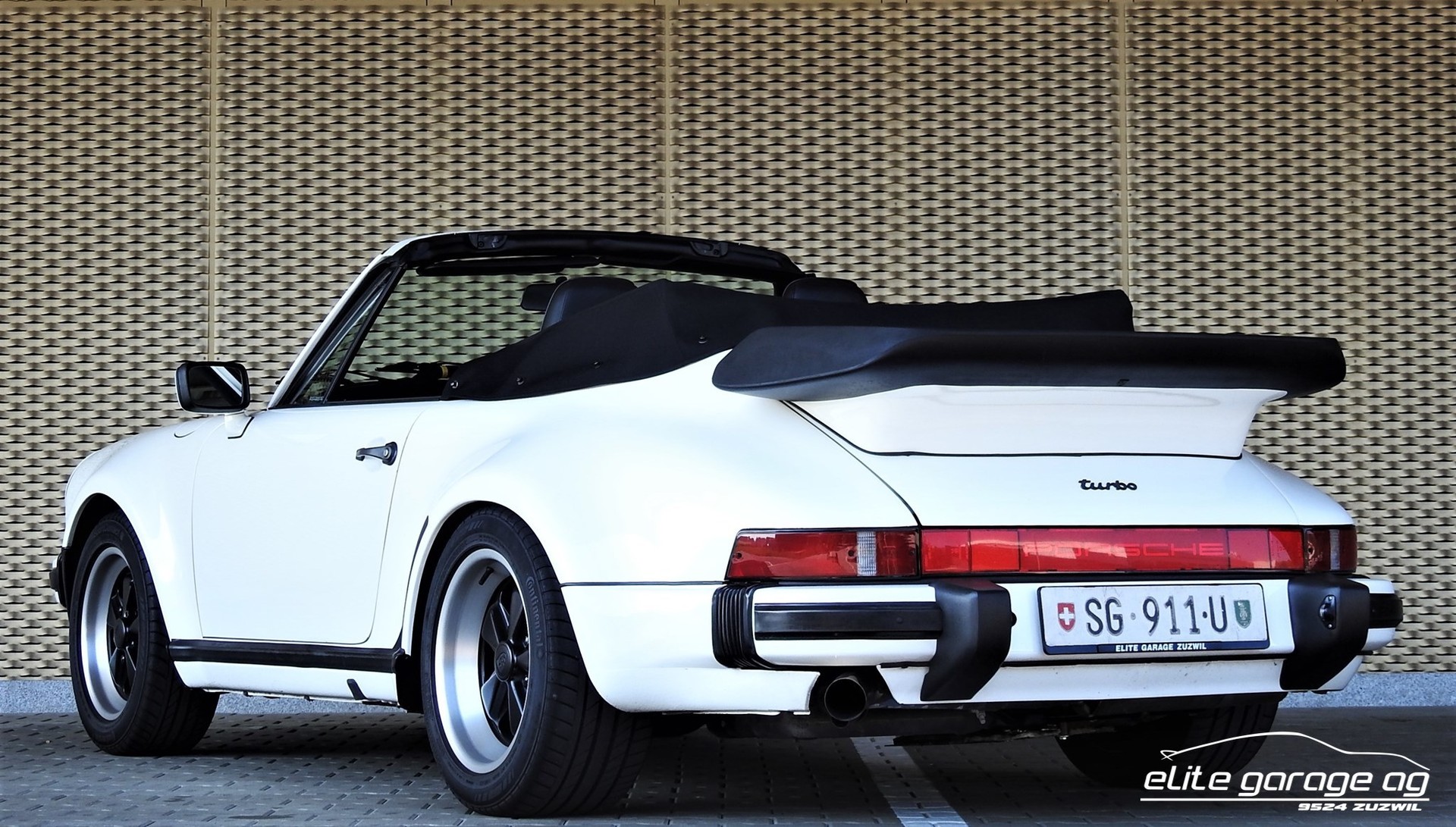 PORSCHE 911 TURBO-image-5