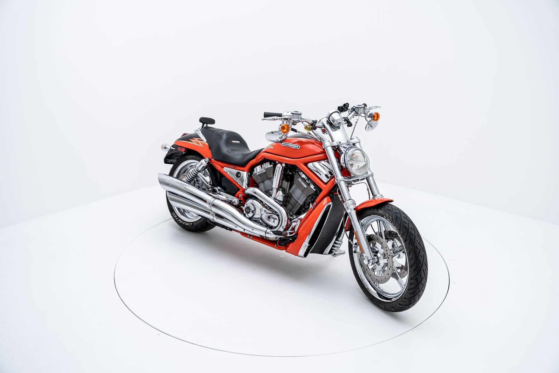 HARLEY-DAVIDSON VRSCSE V-Rod CVO-showroom-element-1