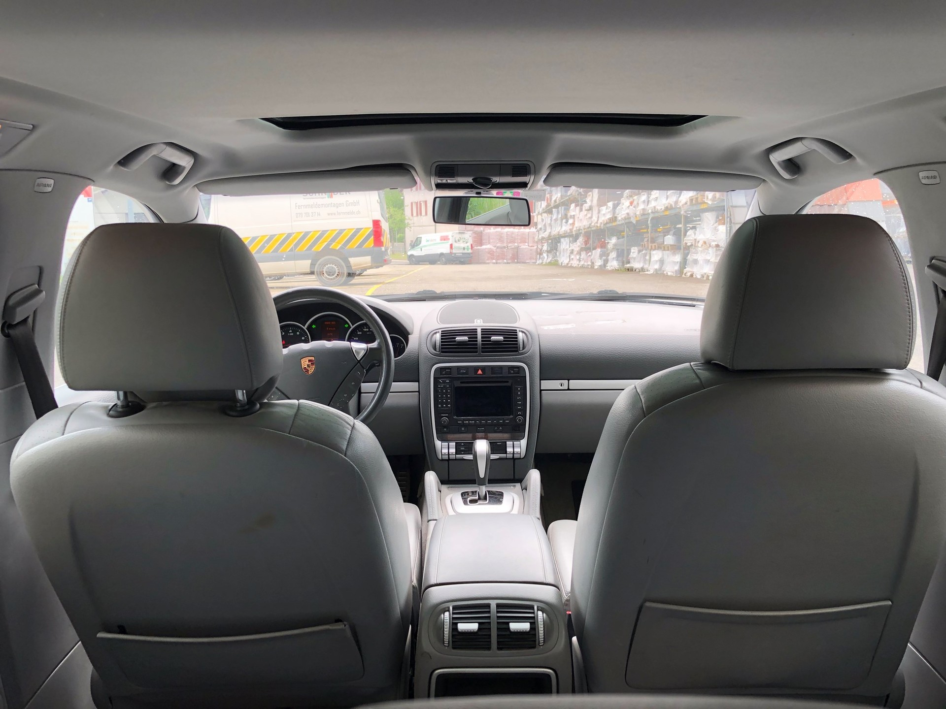 PORSCHE Cayenne S-image-10