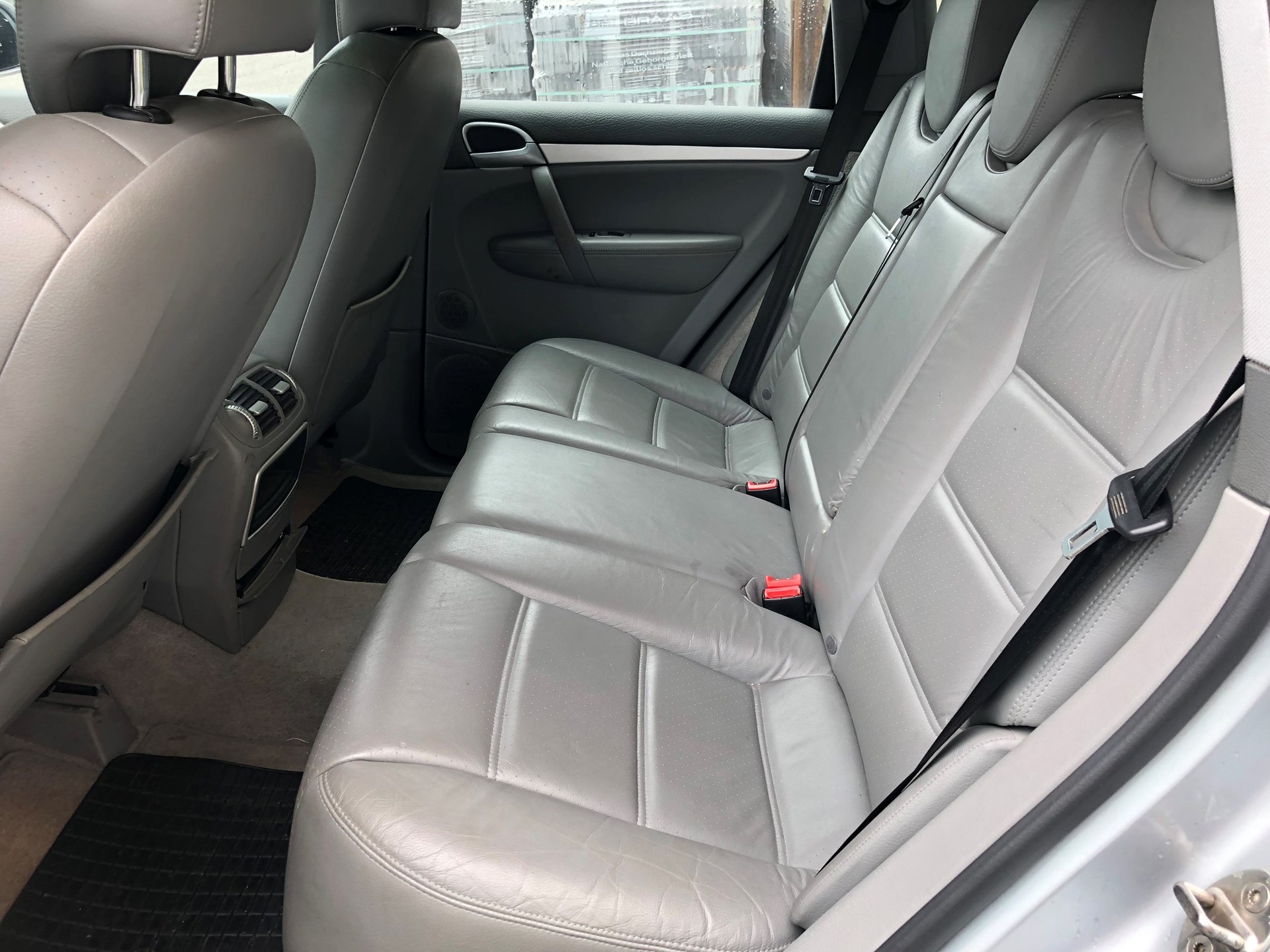PORSCHE Cayenne S-image-13
