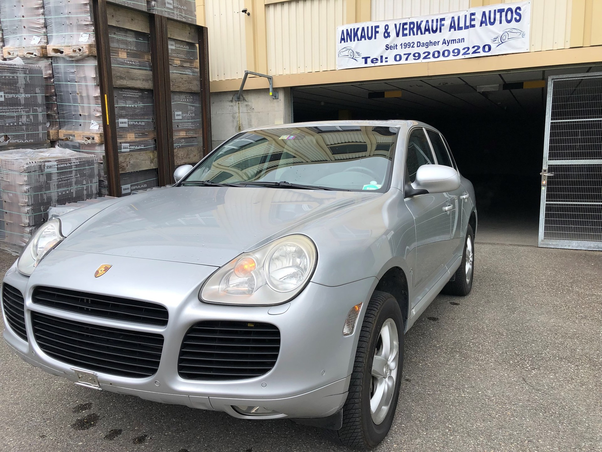 PORSCHE Cayenne S-image-4