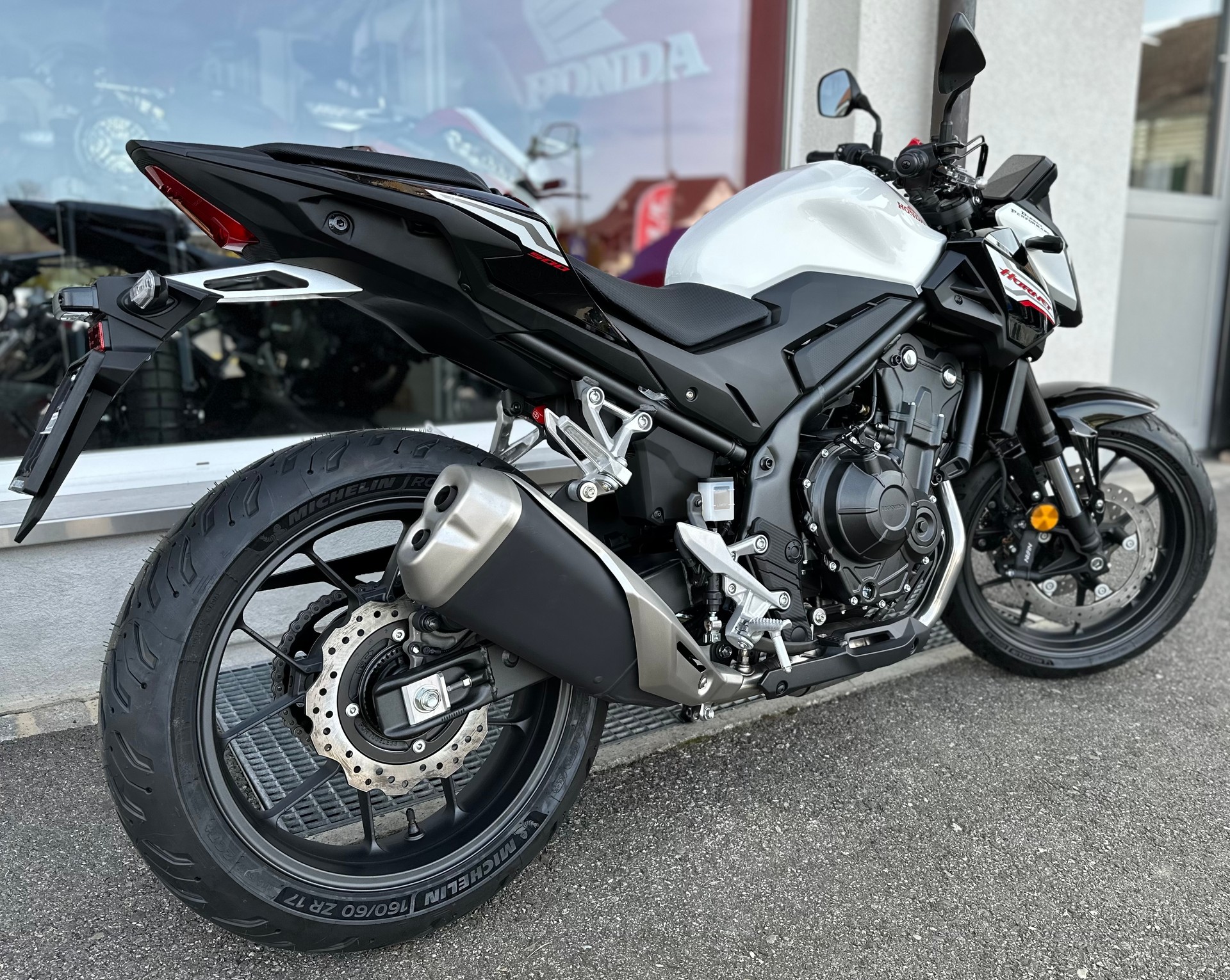 HONDA CB 500 Hornet - manuell-showroom-element-2