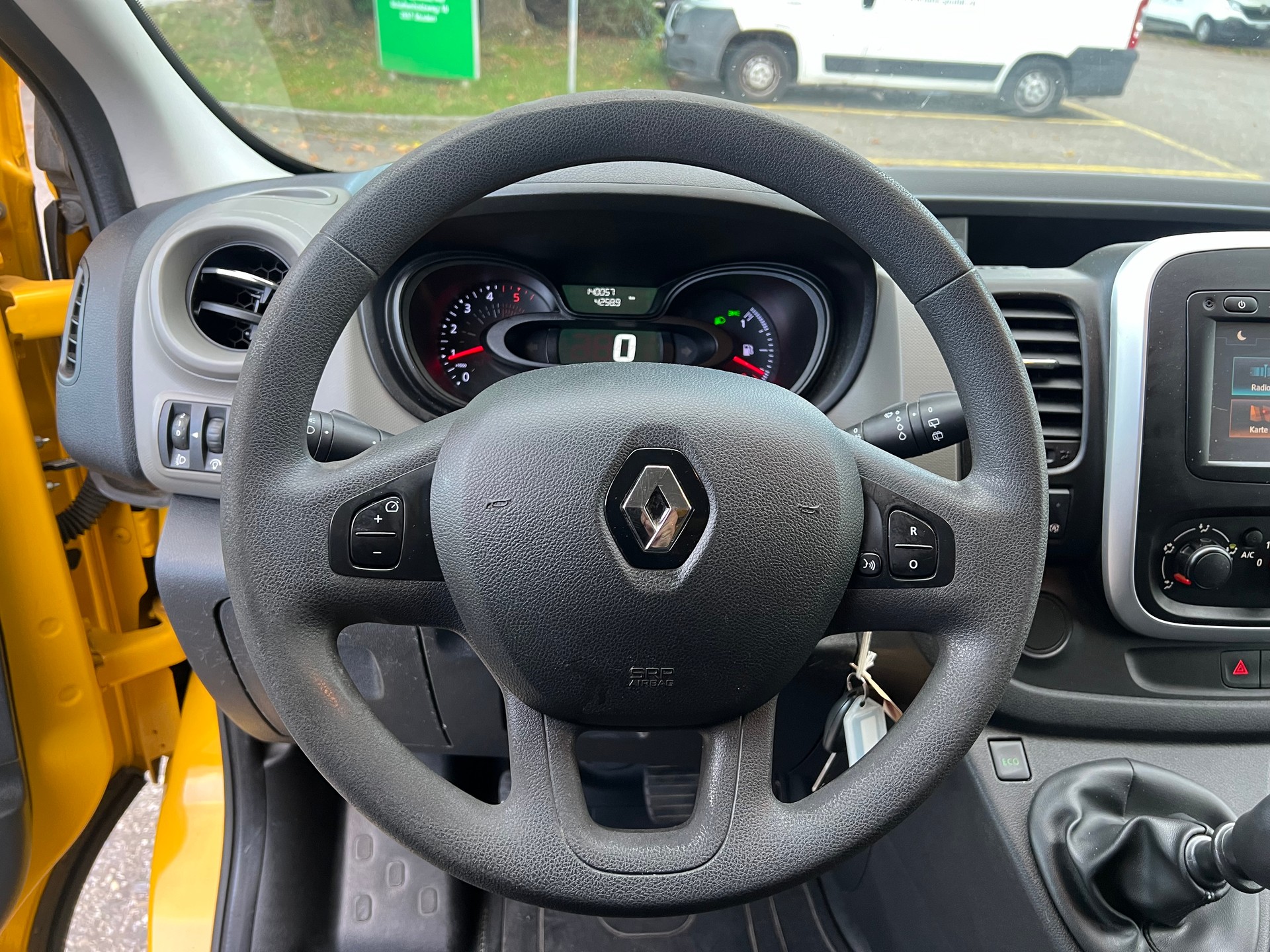 RENAULT Trafic 1.6 ENERGY TwinT. dCi145 2.9t Business L1H1-image-7