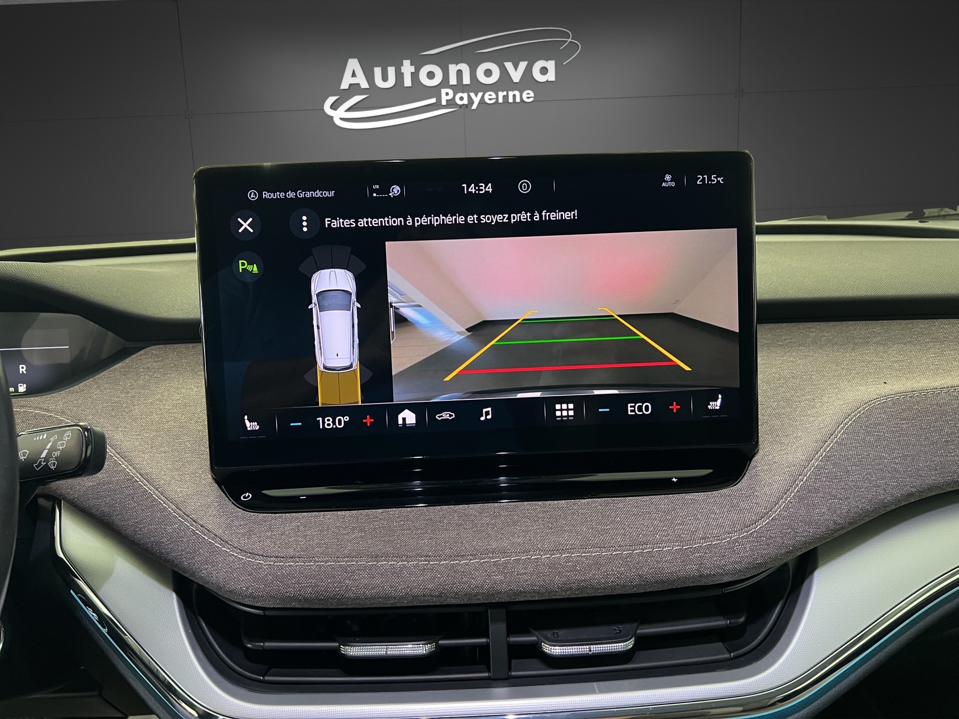 SKODA Enyaq iV 60-image-11