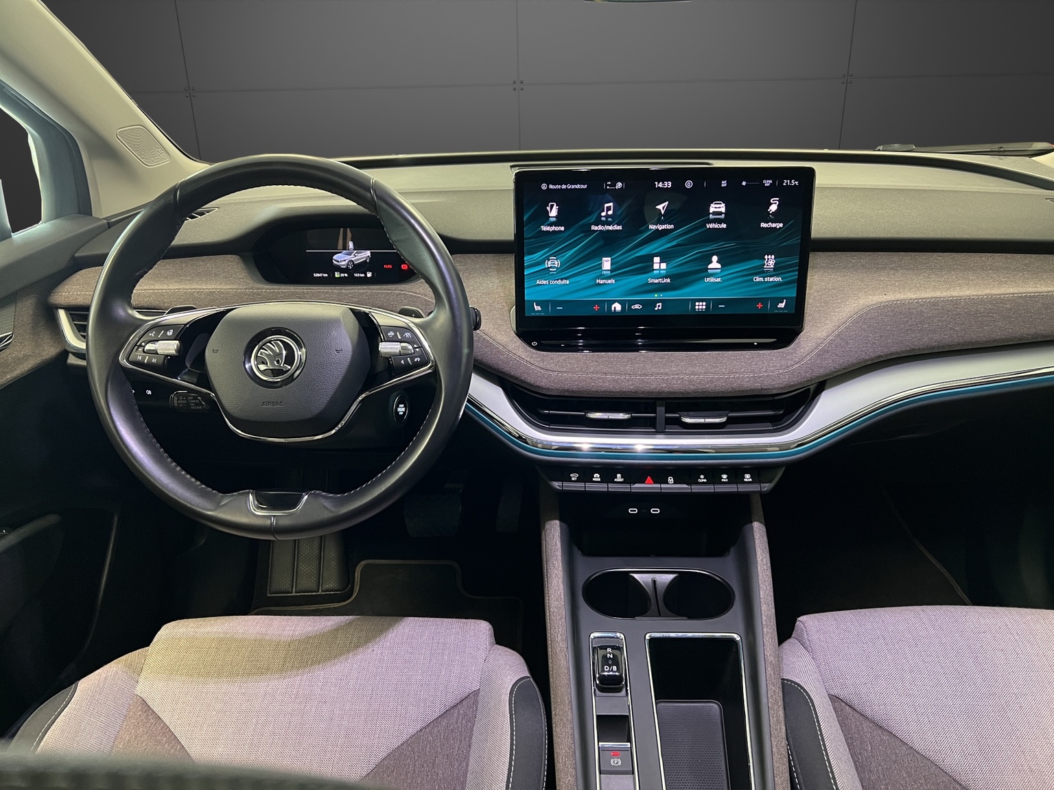 SKODA Enyaq iV 60-image-9