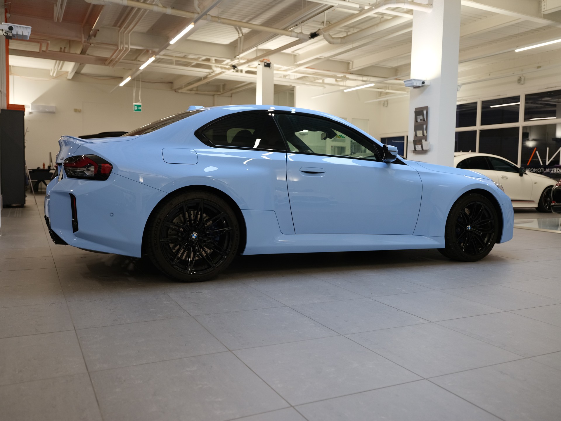 BMW M2 Steptronic-image-5