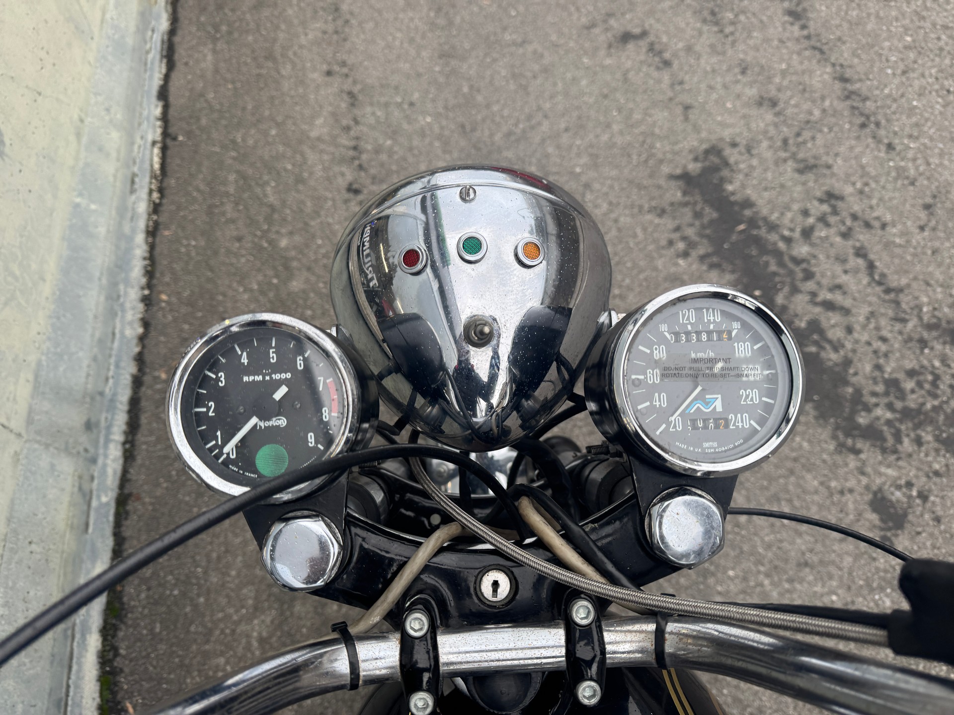 NORTON commando-image-5