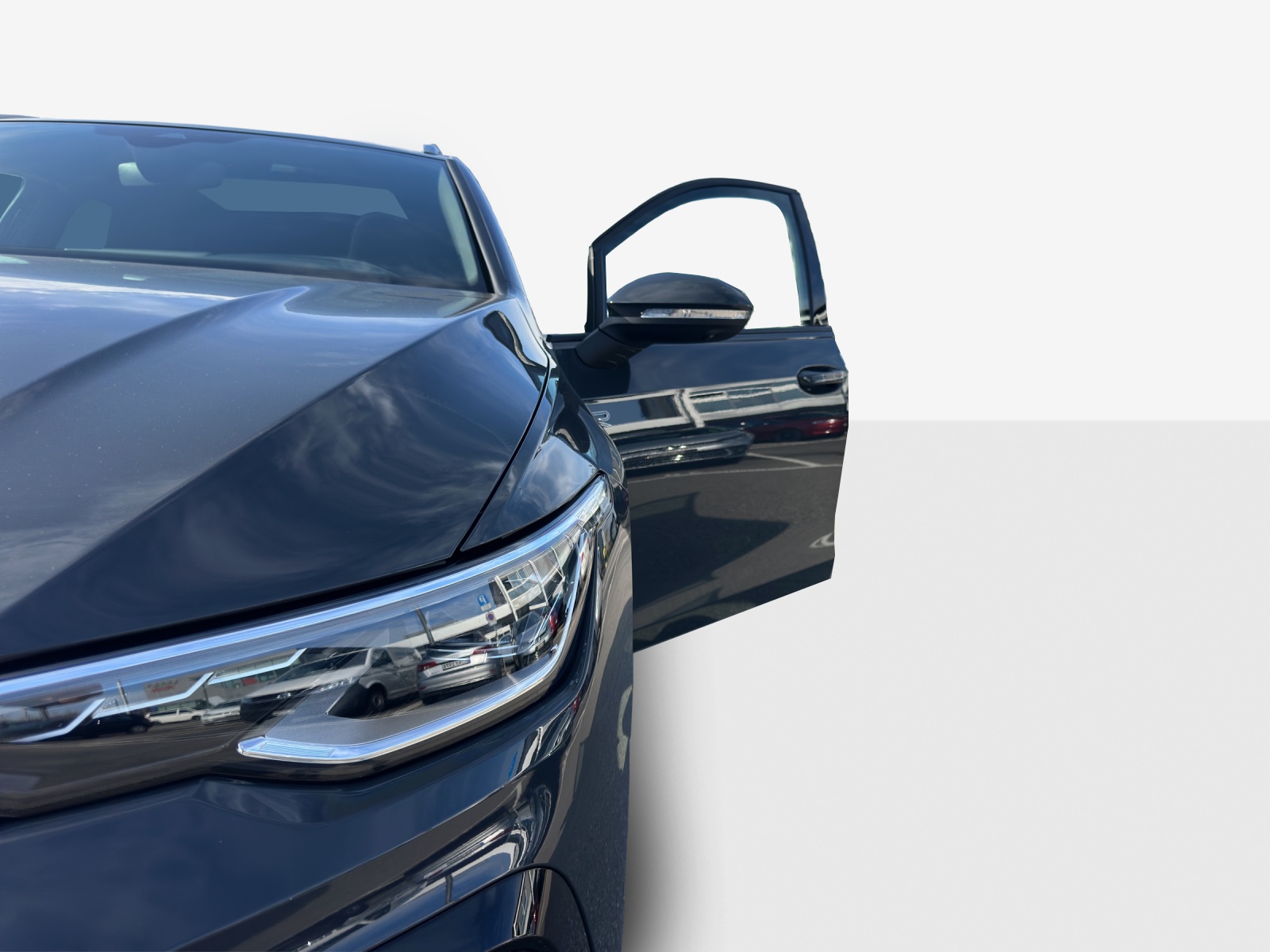 VW Golf Variant 1.5 eTSI mHEV R-Line DSG-image-15
