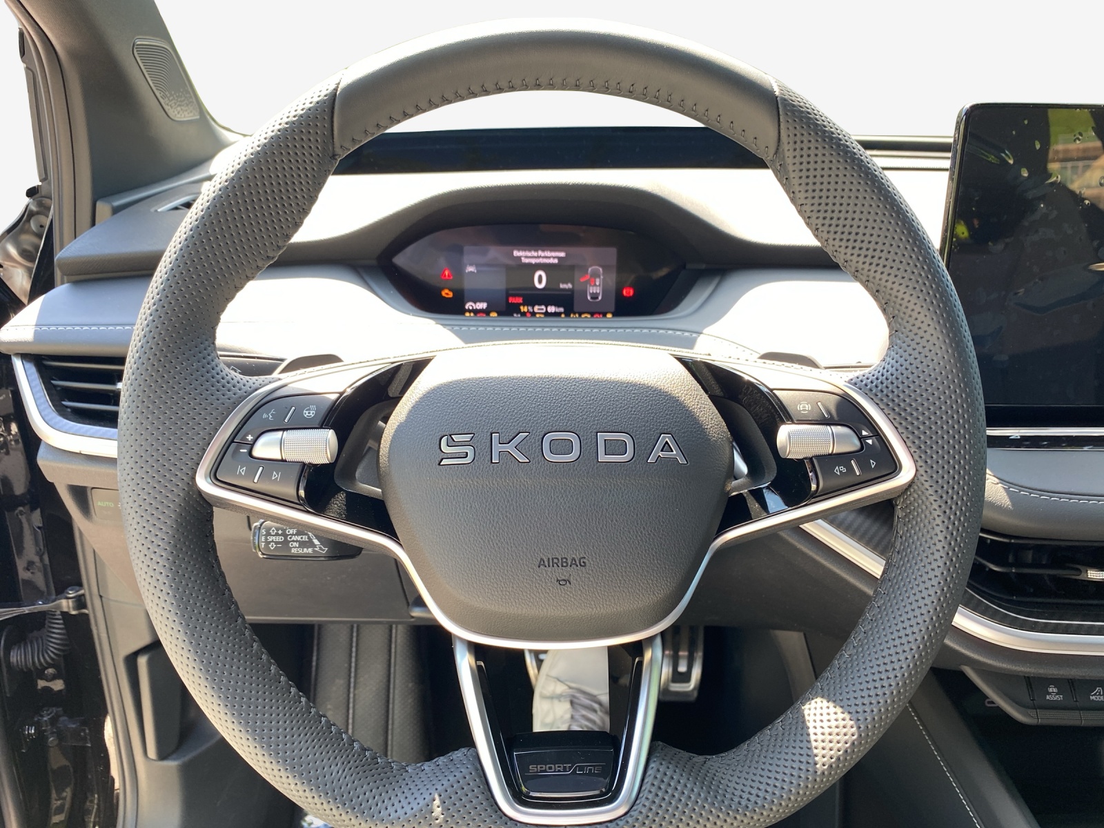 SKODA Enyaq Coupé Sportline 4x4-image-10