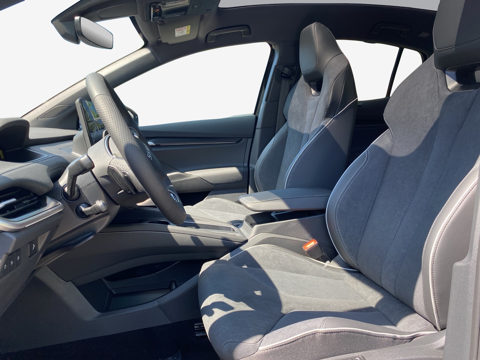 SKODA Enyaq Coupé Sportline 4x4-image-8