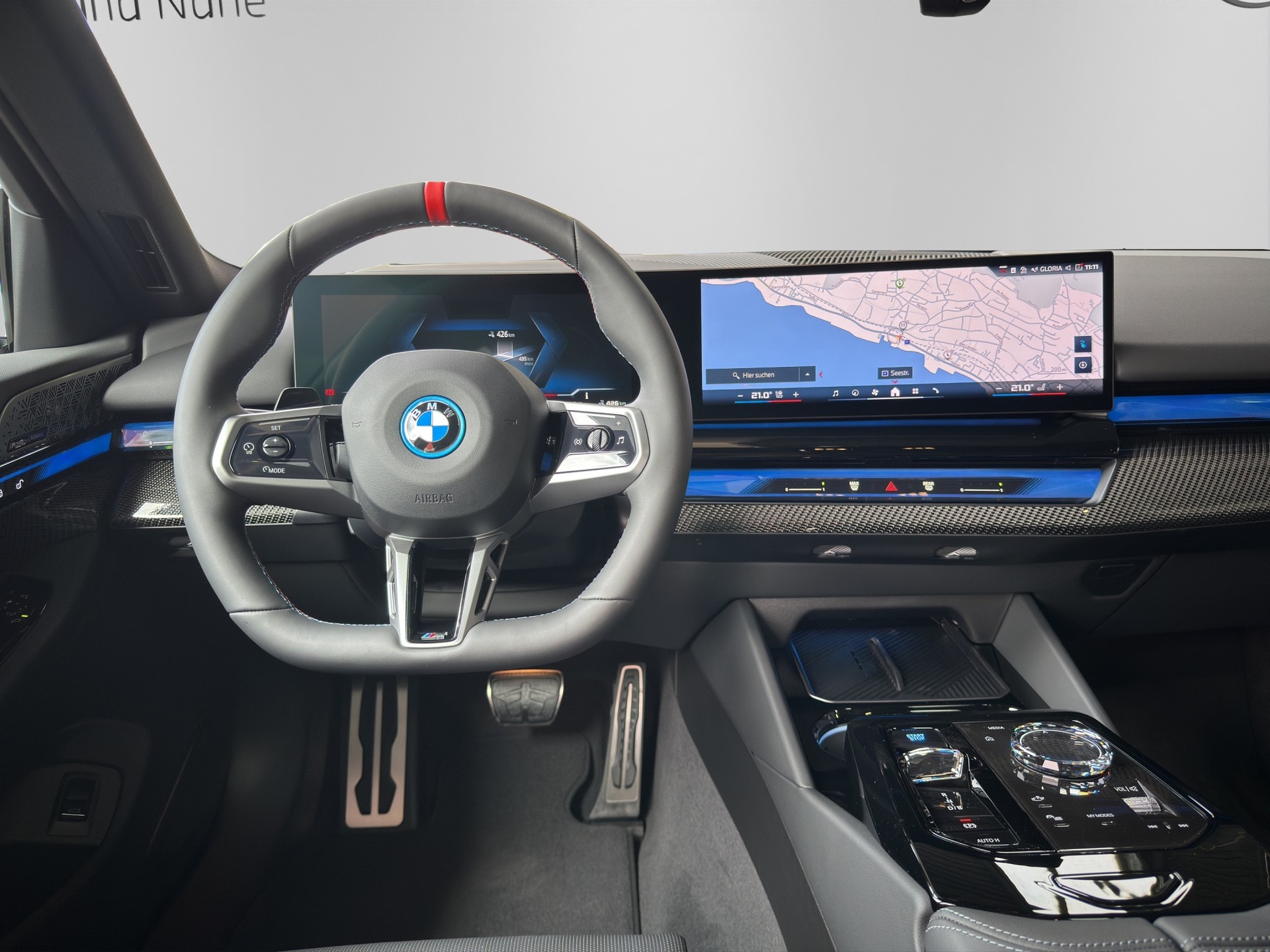 BMW i5 M60 Touring M Sport Pro-image-12