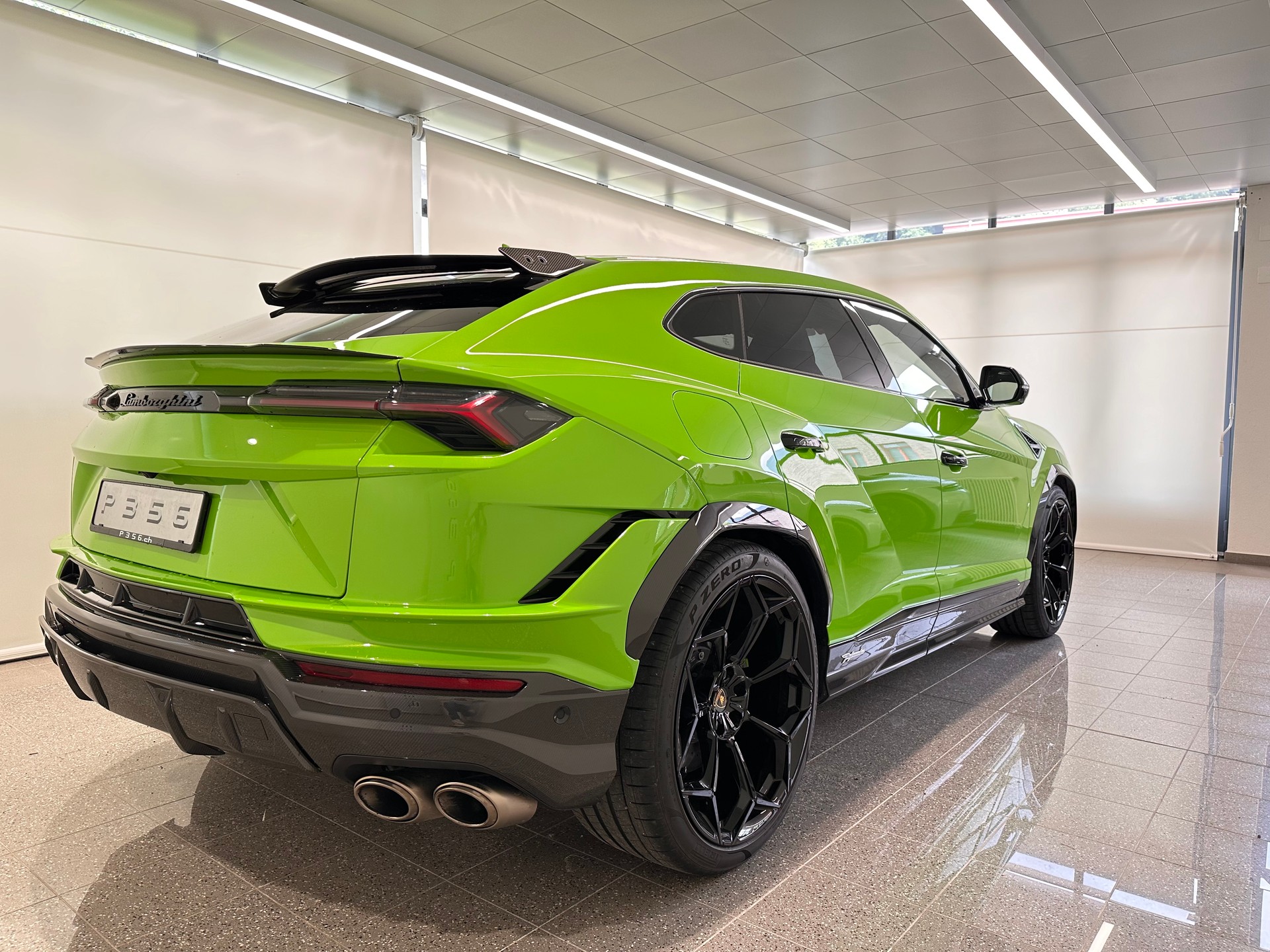 LAMBORGHINI URUS Performante-image-4