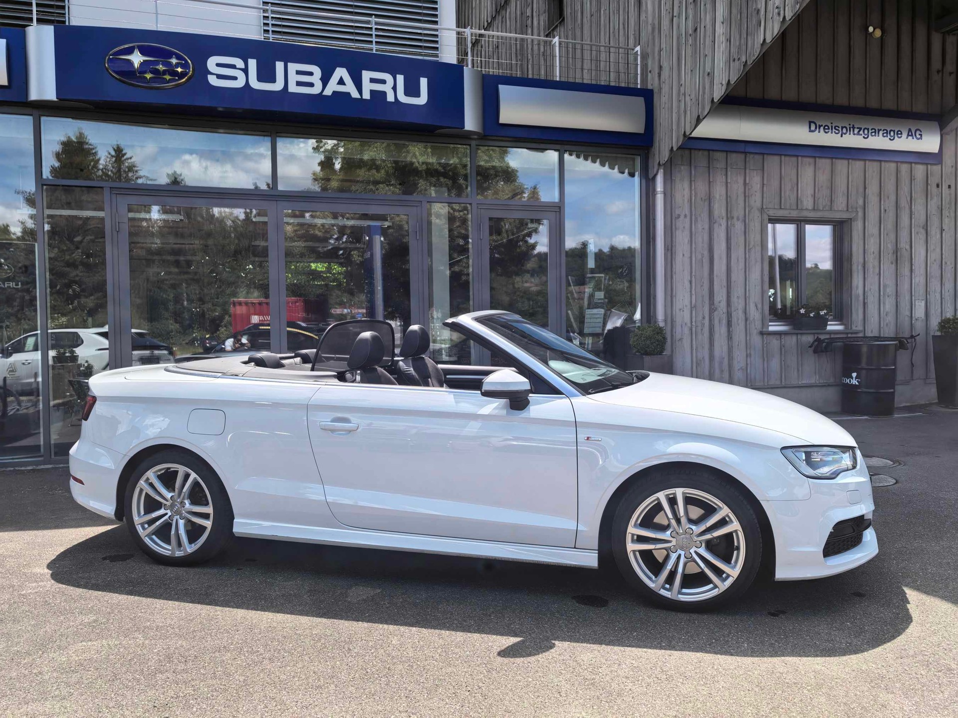 AUDI A3 Cabriolet 1.8 TFSI Ambition S-Line quattro S-tronic-image-2