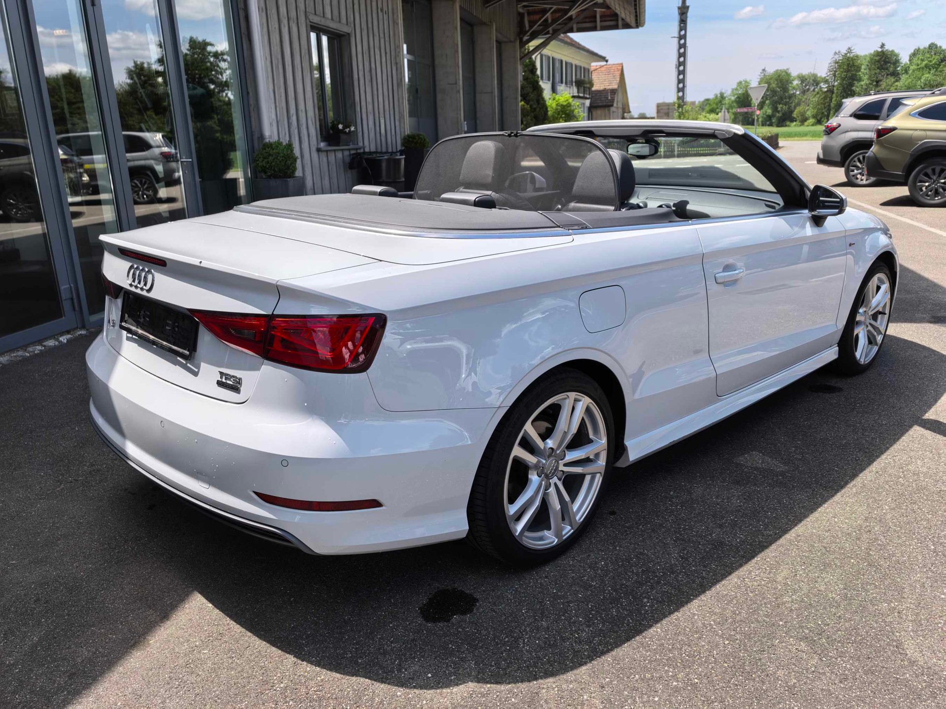 AUDI A3 Cabriolet 1.8 TFSI Ambition S-Line quattro S-tronic-image-5