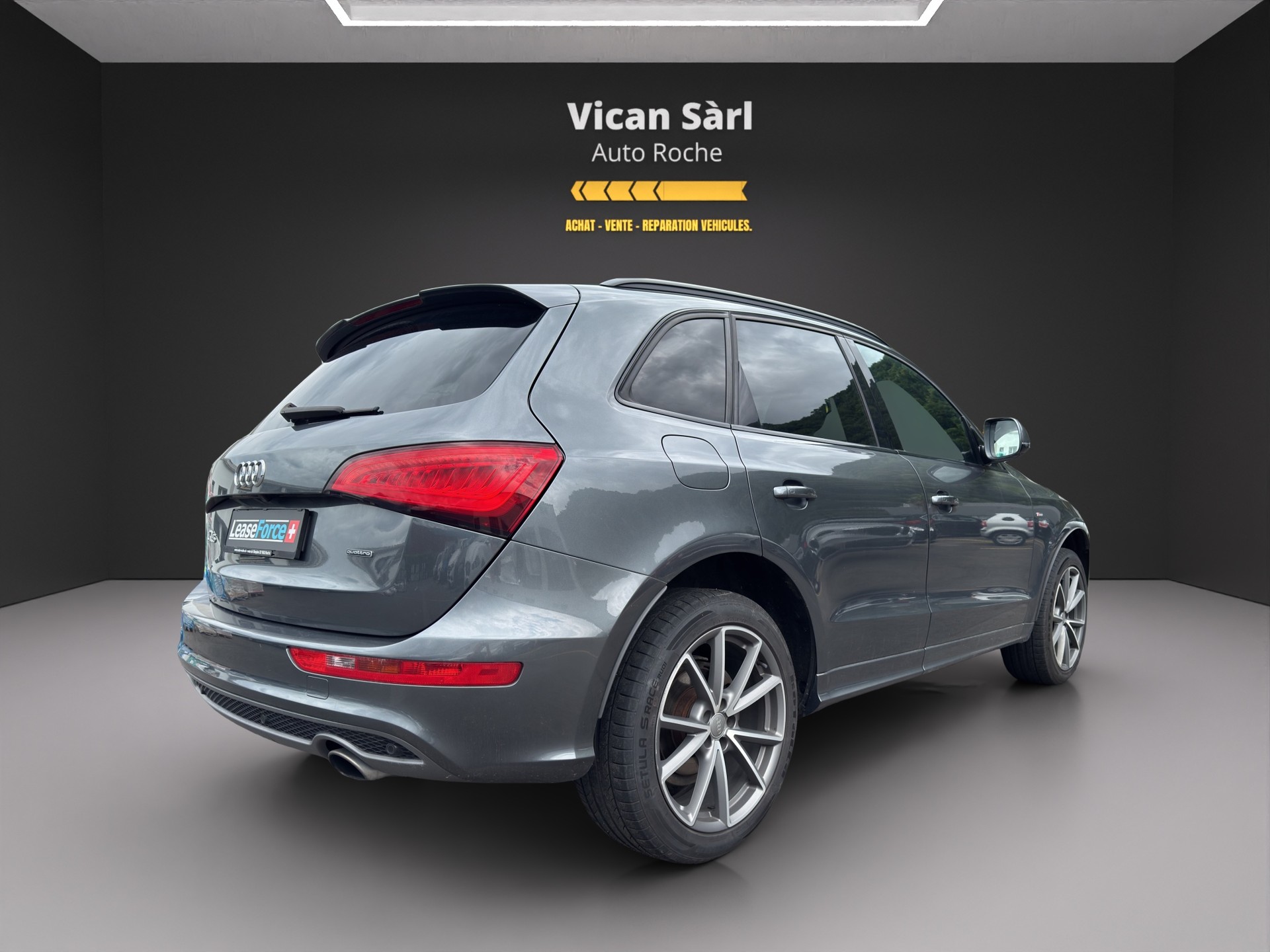 AUDI Q5 2.0 TFSI quattro tiptronic-image-6