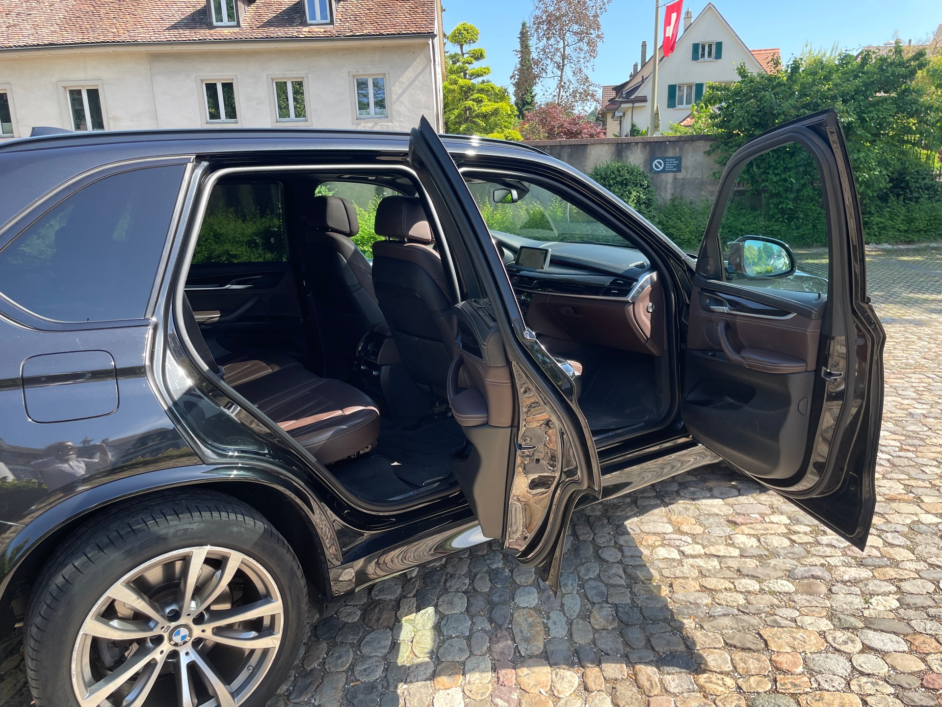 BMW X5 xDrive 40d Steptronic NEUE SOMMER-UND WINTERRÄDER / ÖL vor kurz gewechselt-image-5