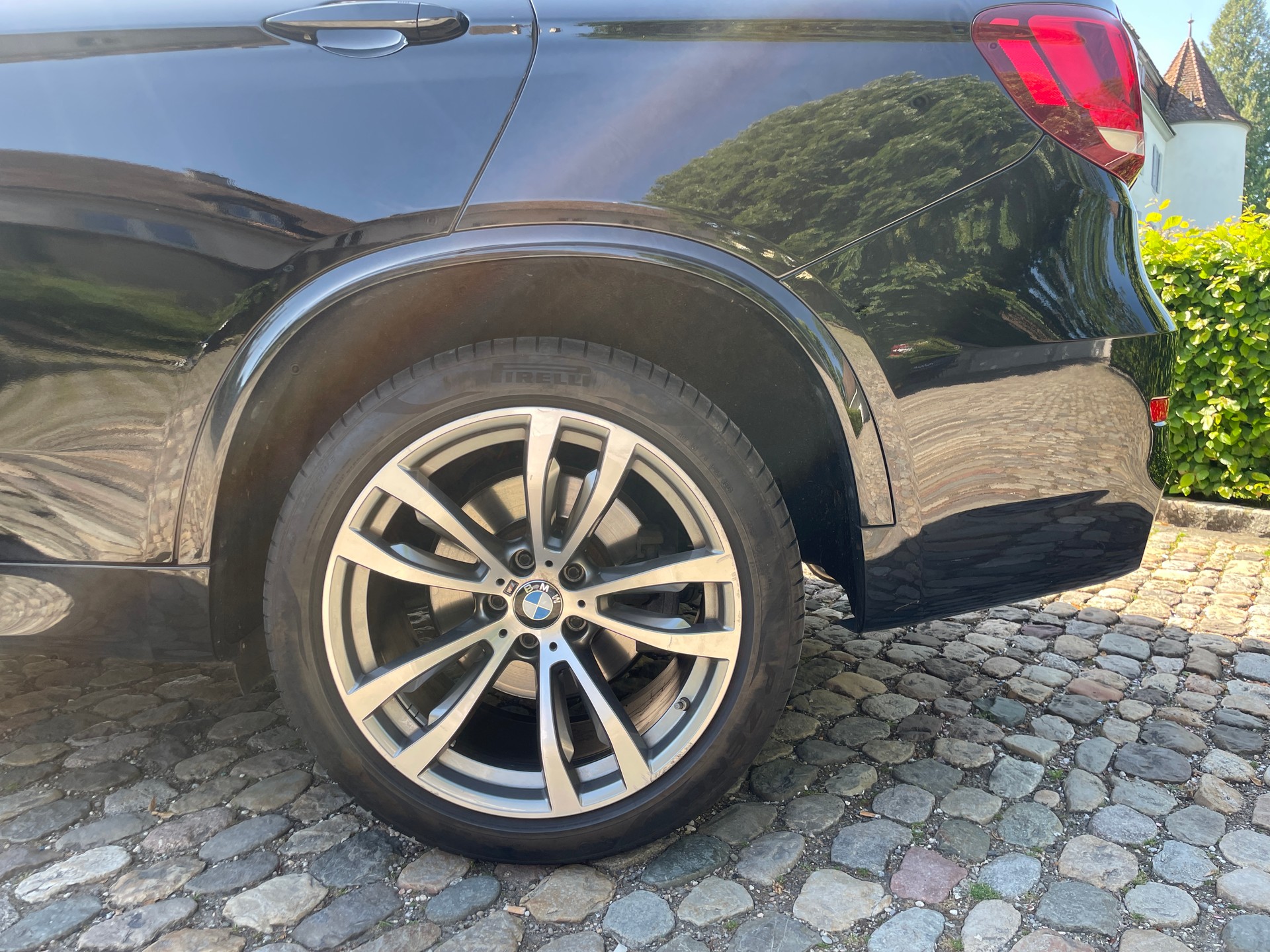 BMW X5 xDrive 40d Steptronic NEUE SOMMER-UND WINTERRÄDER / ÖL vor kurz gewechselt-image-9