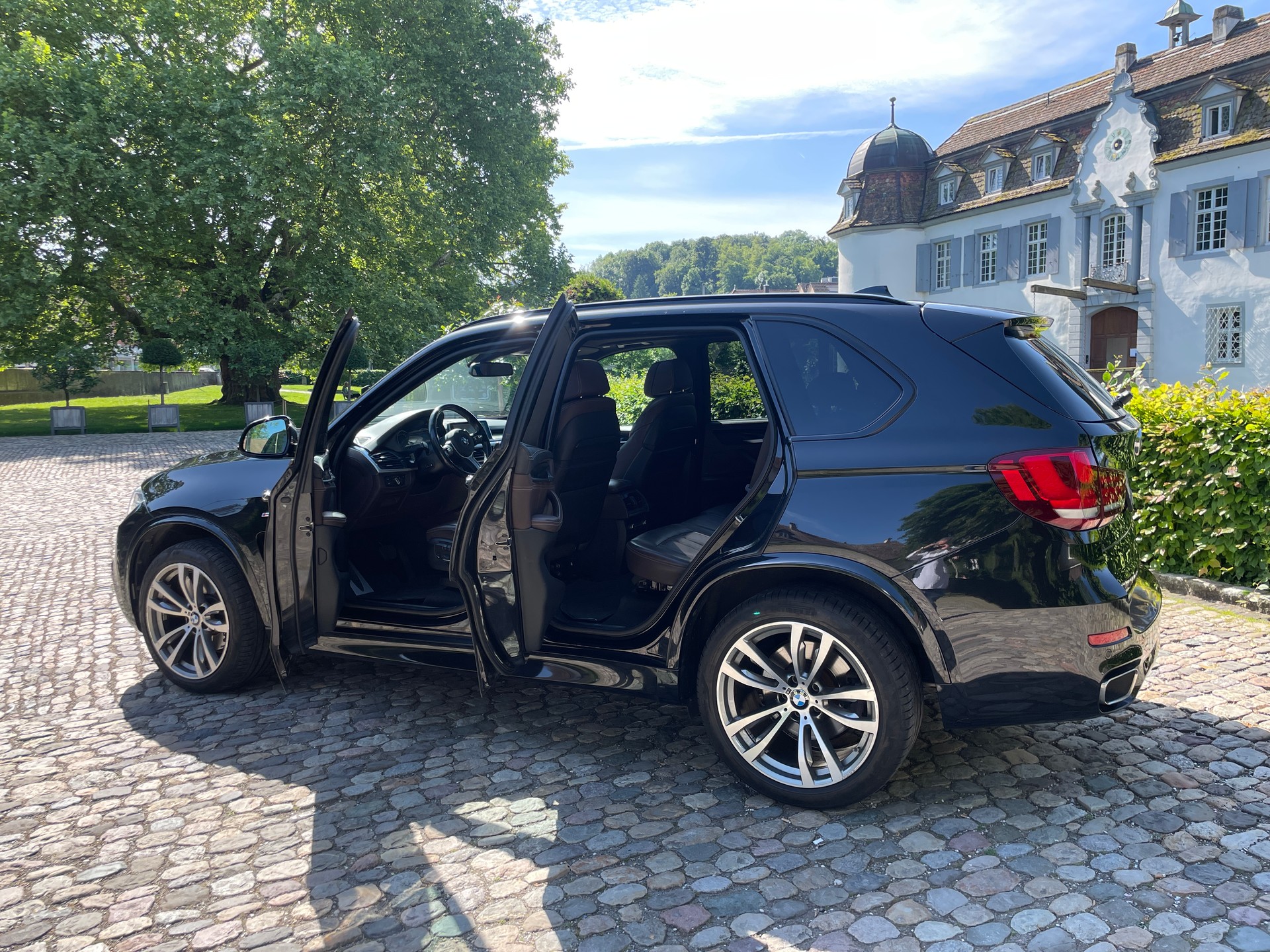 BMW X5 xDrive 40d Steptronic NEUE SOMMER-UND WINTERRÄDER / ÖL vor kurz gewechselt-image-10