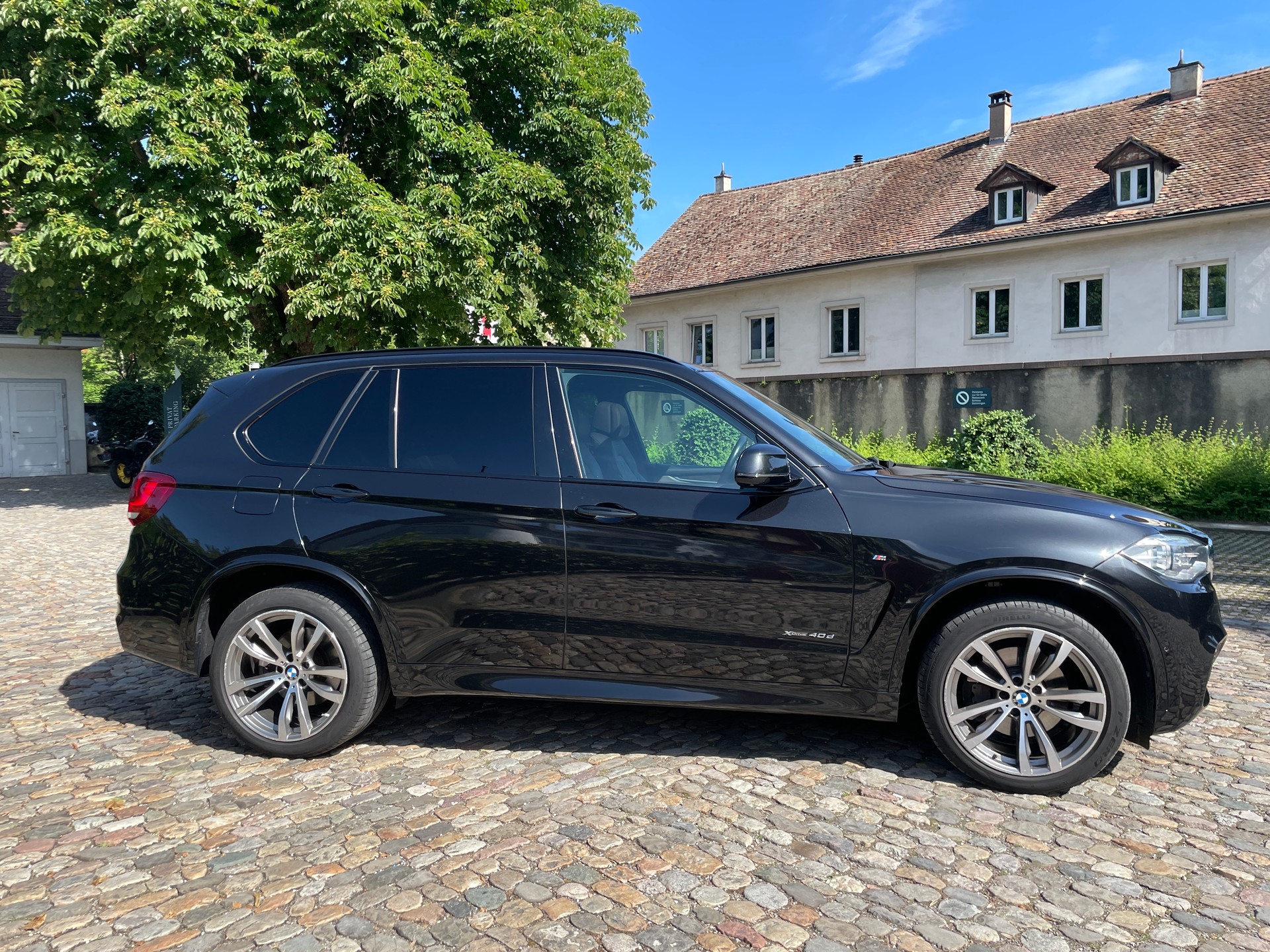 BMW X5 xDrive 40d Steptronic NEUE SOMMER-UND WINTERRÄDER / ÖL vor kurz gewechselt-image-3