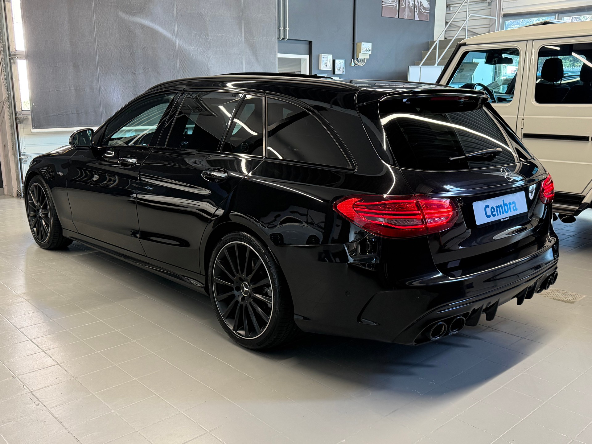 MERCEDES-BENZ C 43 AMG 4Matic 9G-Tronic-image-4