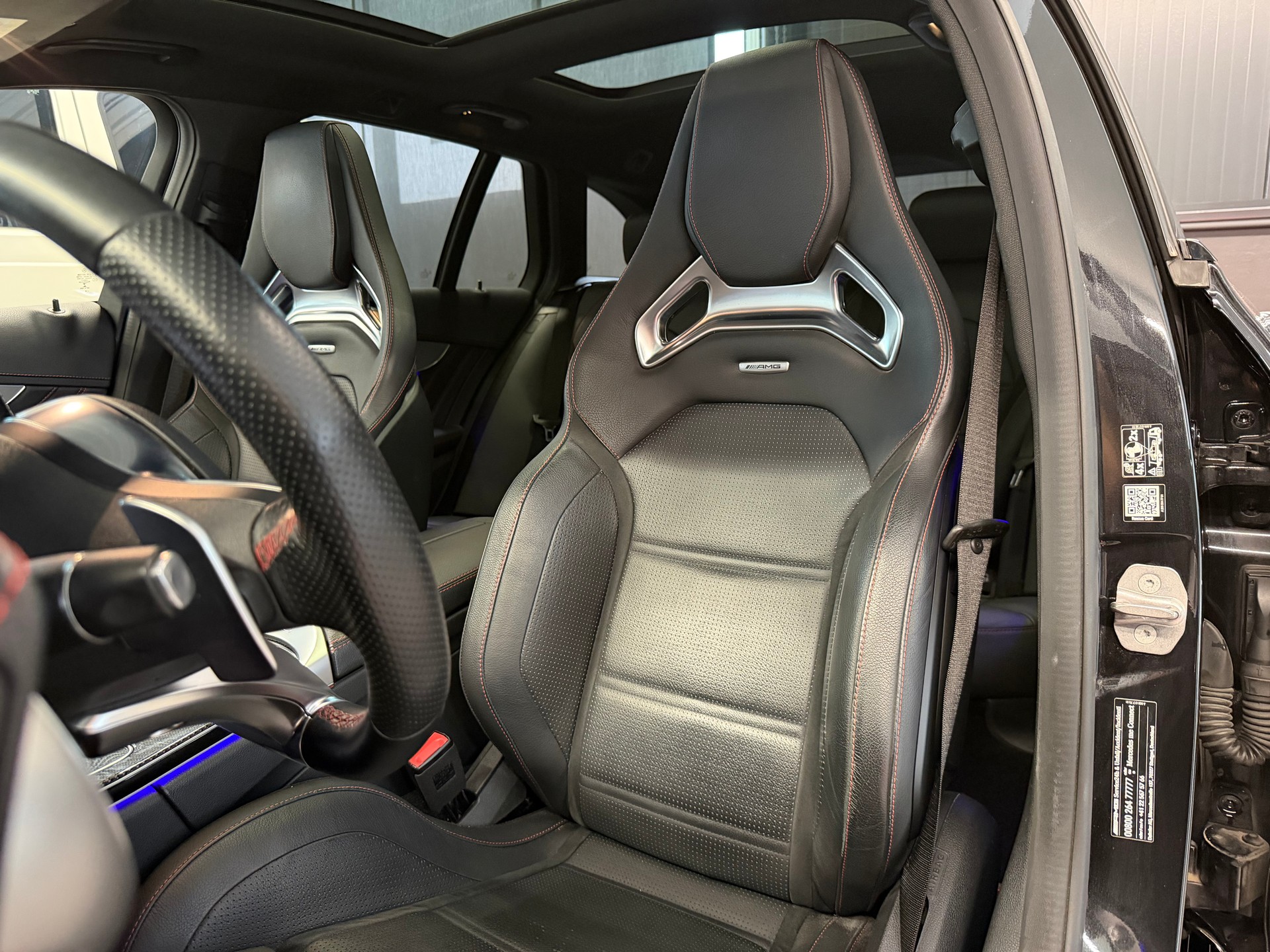 MERCEDES-BENZ C 43 AMG 4Matic 9G-Tronic-image-10