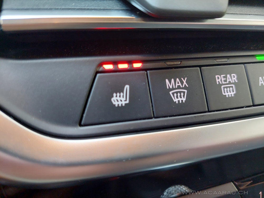 BMW X3 xDrive 48V 20d M Sport / Video : https://youtu.be/t8Yl7r89k-4 / Bilder : https://youtu.be/rob61eZN9qc-image-17