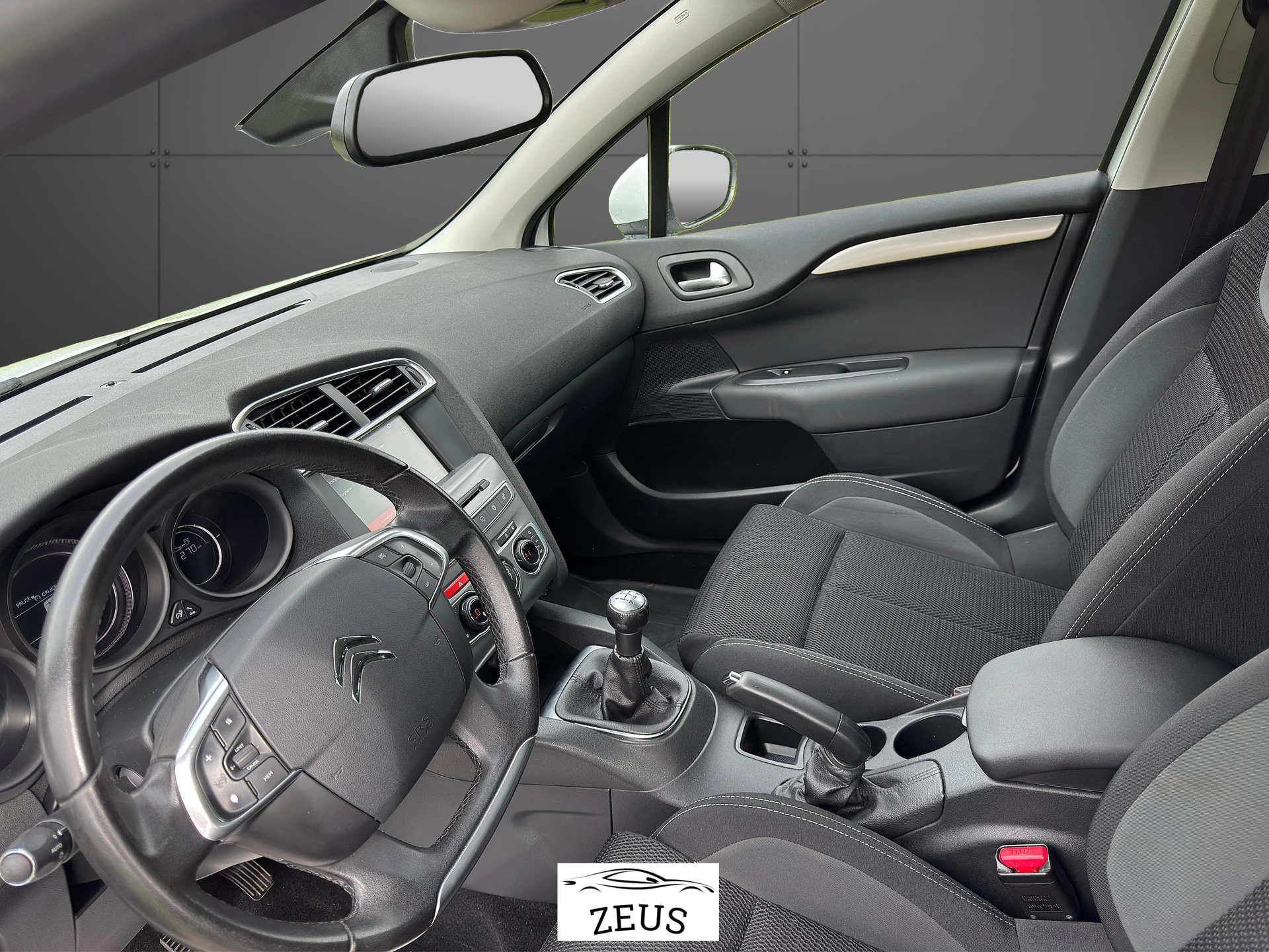 CITROEN C4 1.2 Pure Tech Feel-image-10