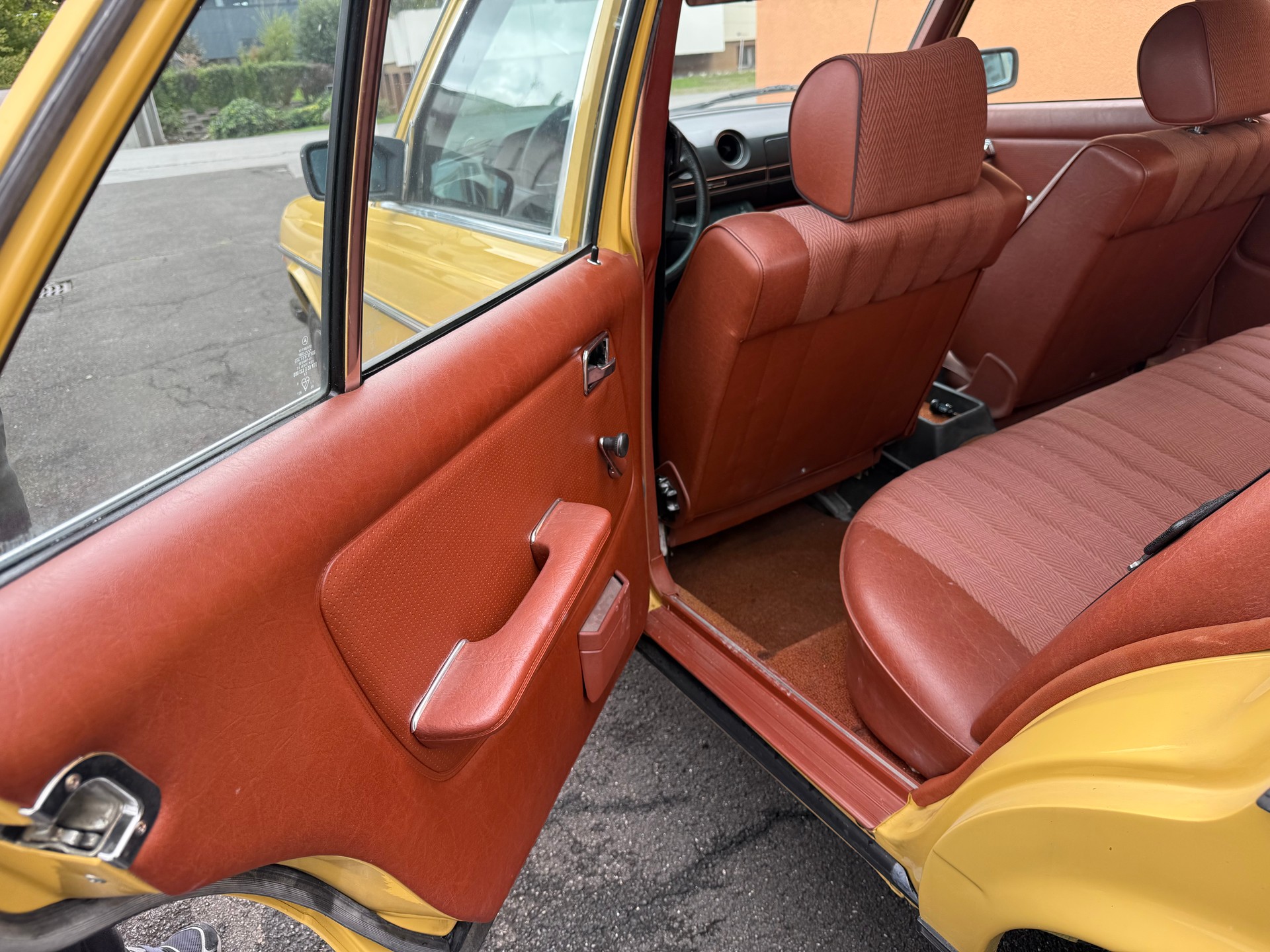 MERCEDES-BENZ 200 Frisch MFK Frisch Service-image-9